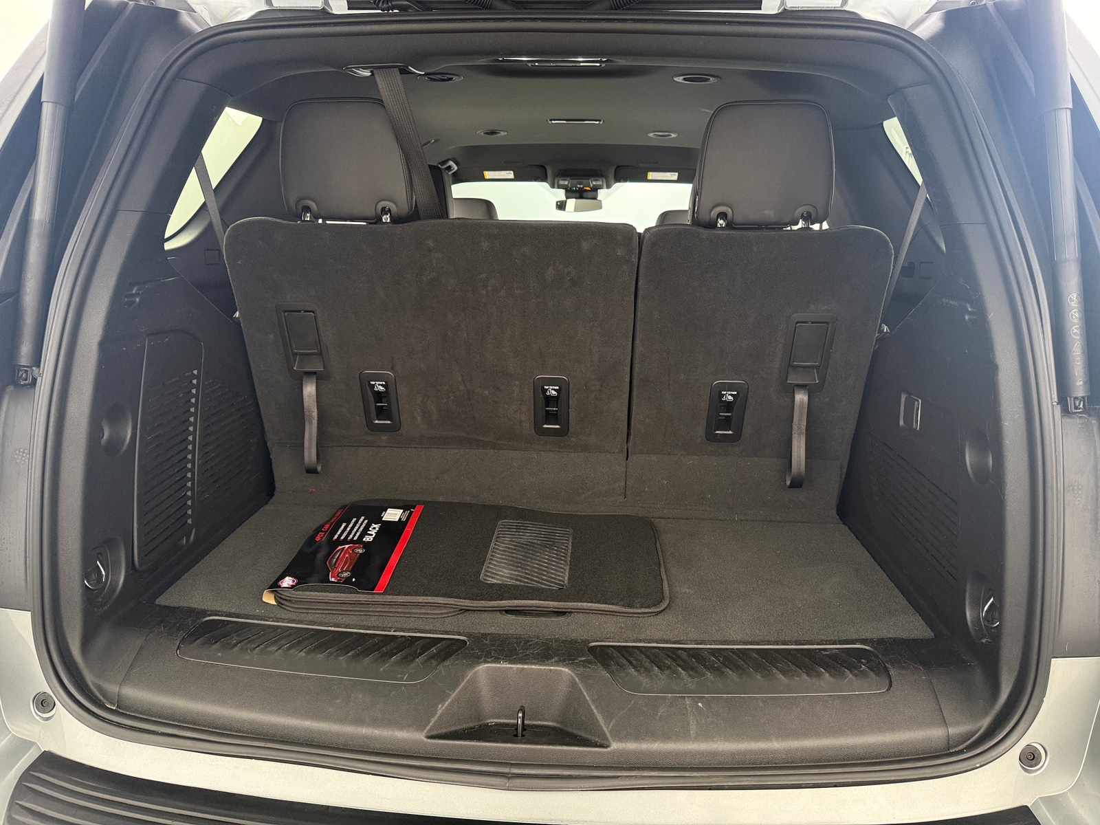 Thumbnail: 2025 Chevrolet Tahoe - 6