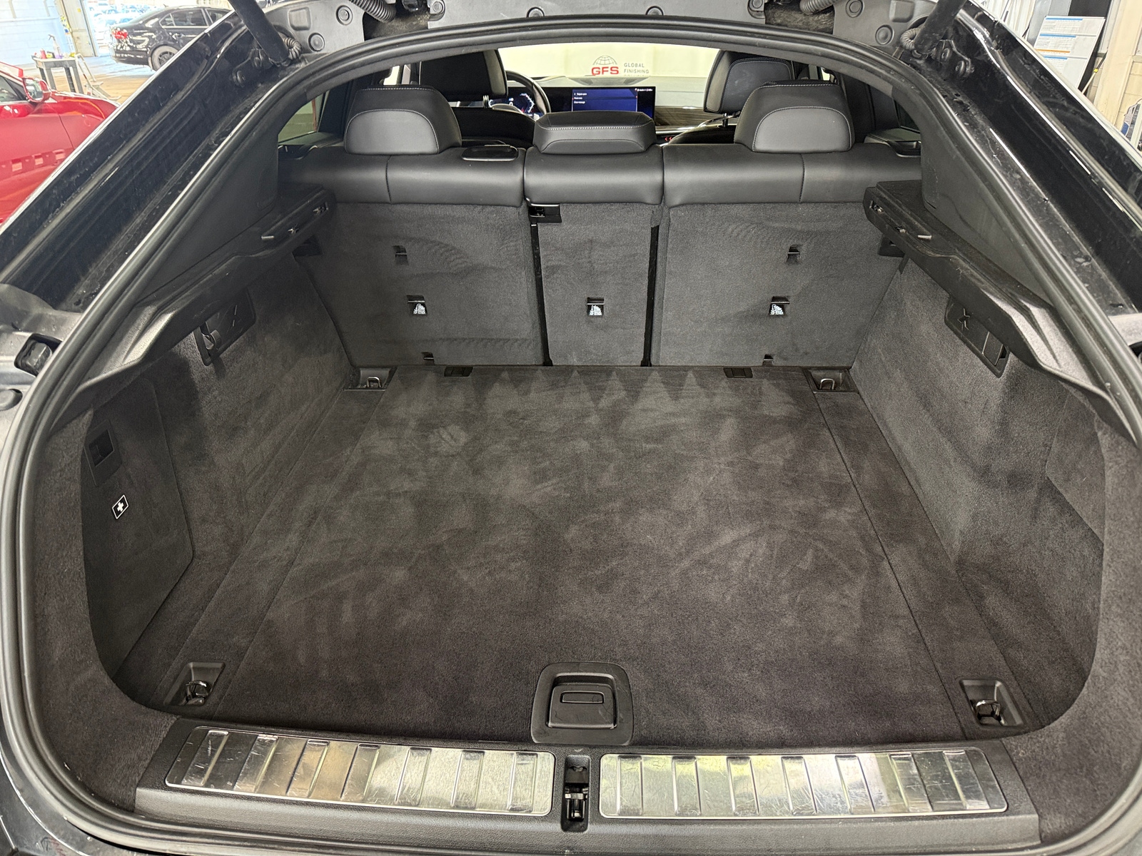 Thumbnail: 2025 BMW X6 - 6