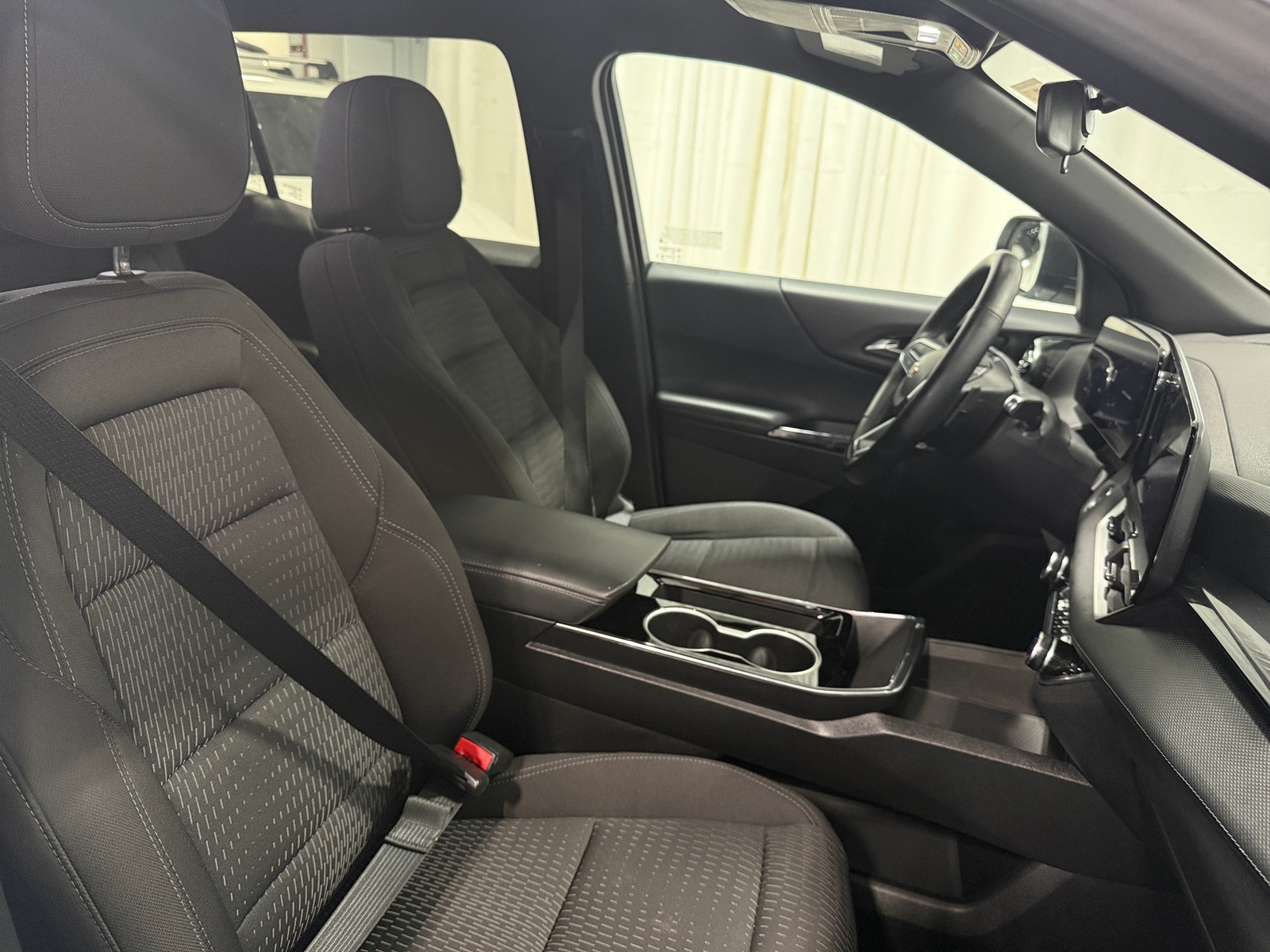 Thumbnail: 2025 Chevrolet Equinox - 2