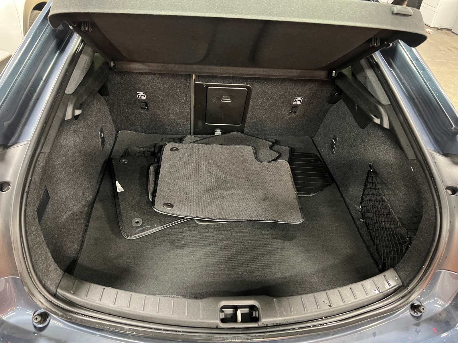 Thumbnail: 2022 Polestar 2 - 7