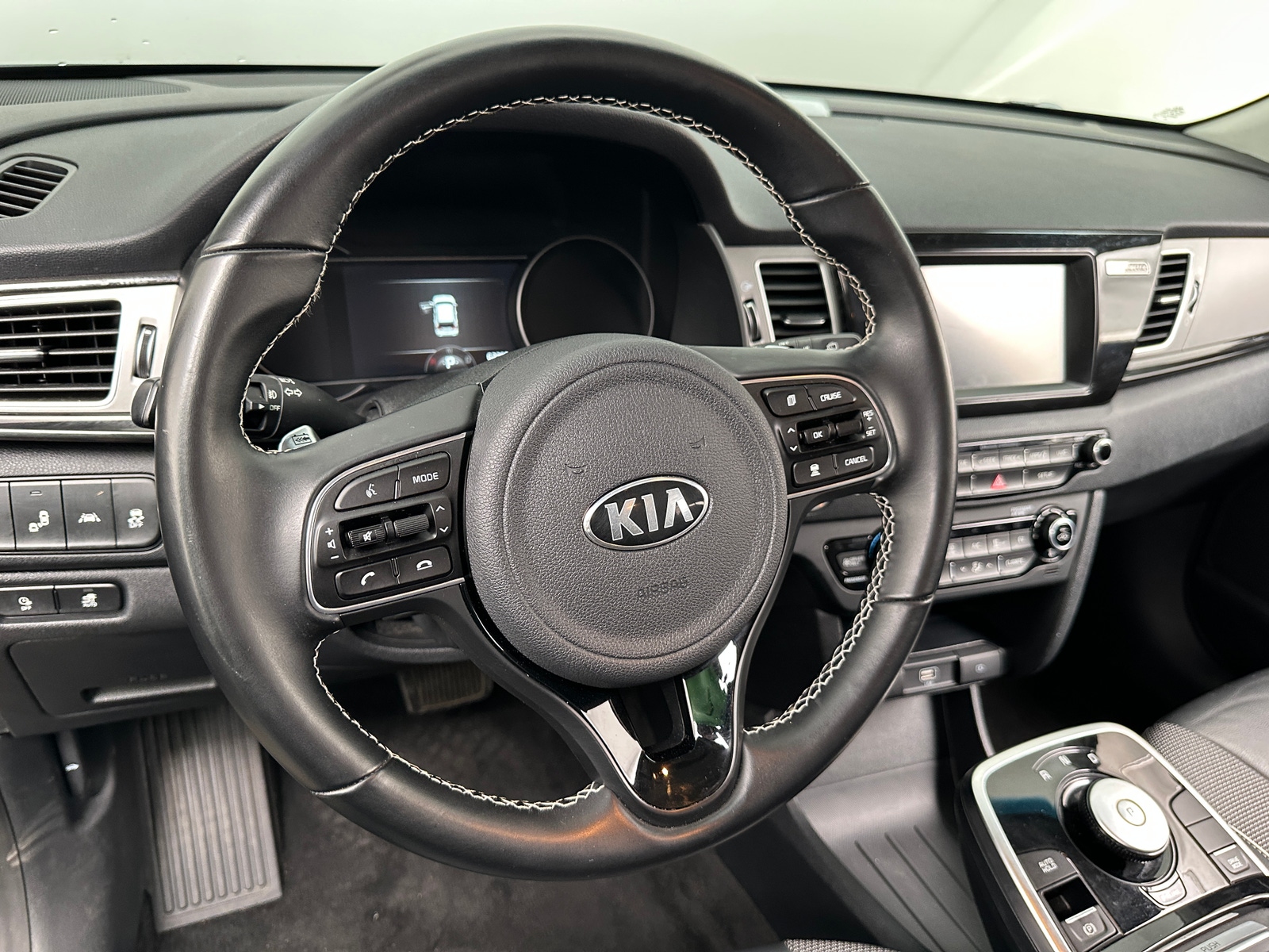 Thumbnail: 2019 Kia Niro - 5