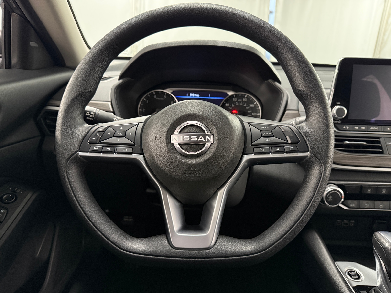 Thumbnail: 2025 Nissan Altima - 5