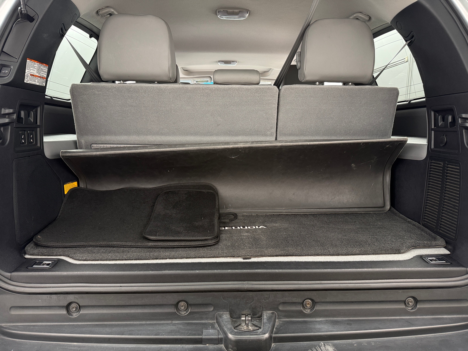 Thumbnail: 2015 Toyota Sequoia - 6