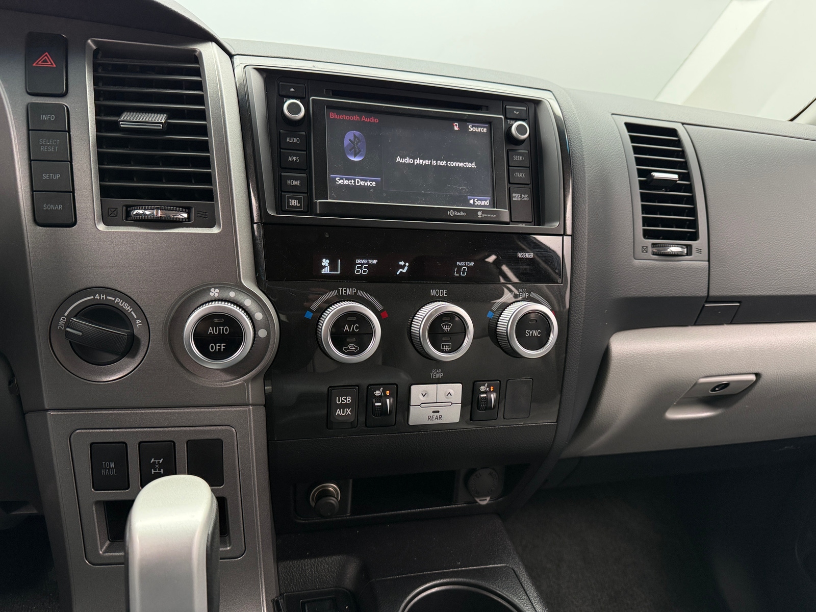 Thumbnail: 2015 Toyota Sequoia - 3