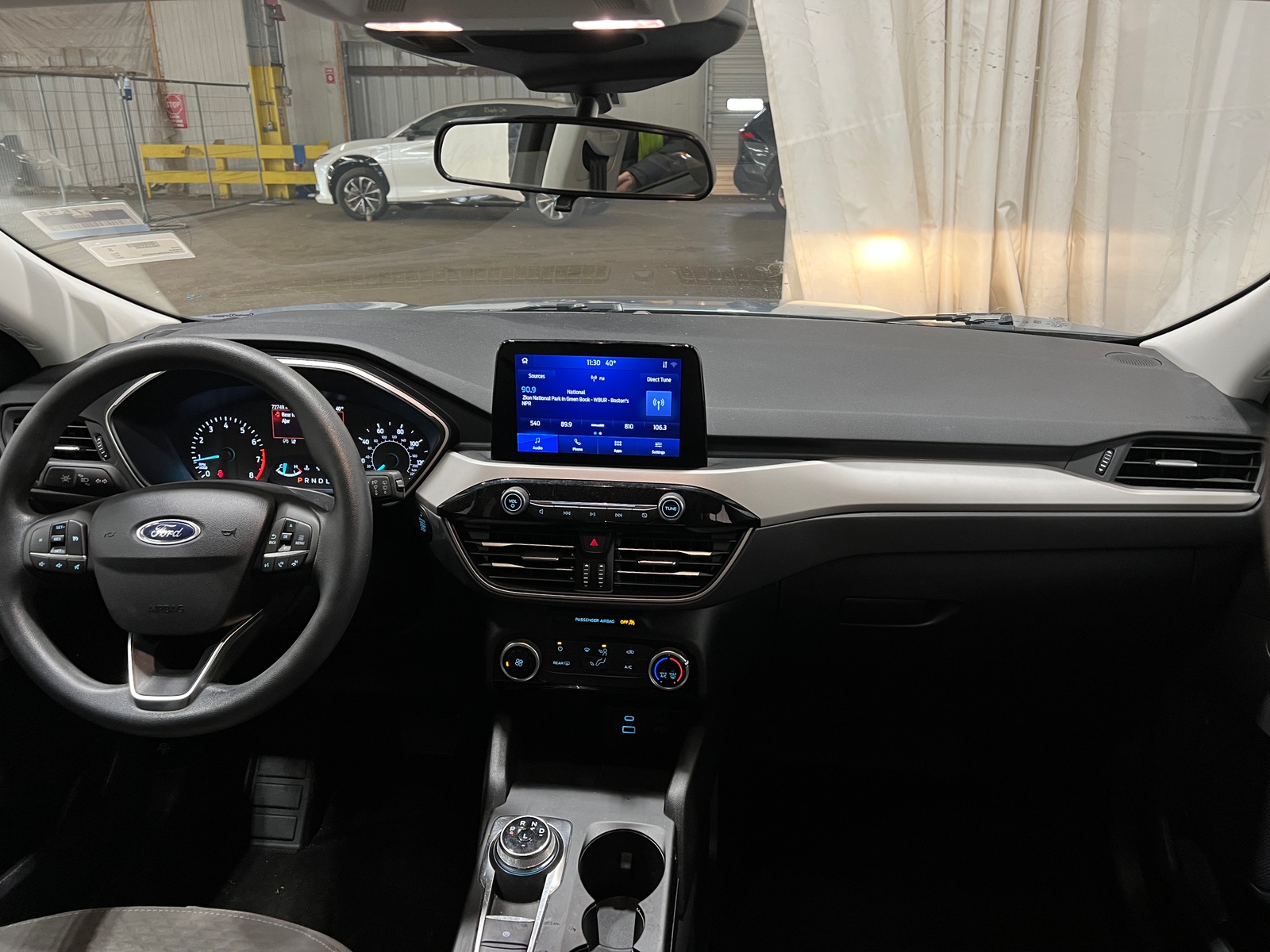 Thumbnail: 2022 Ford Escape - 3