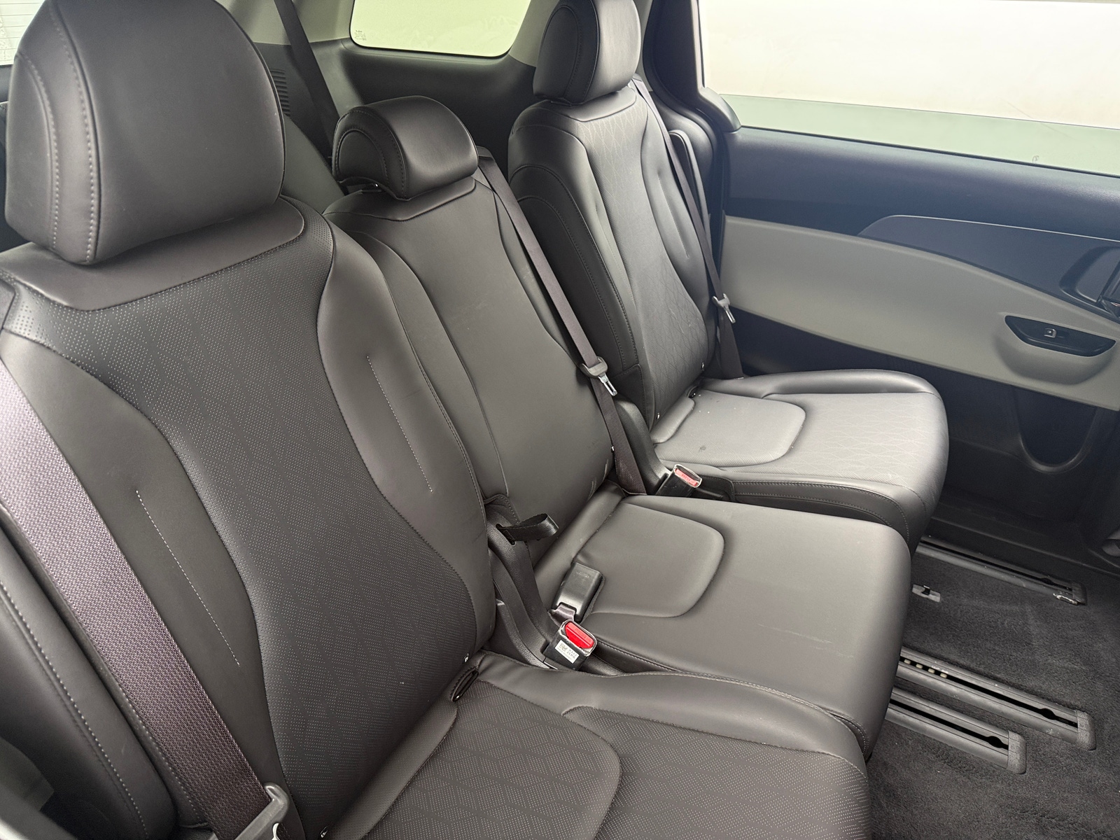 Thumbnail: 2024 Kia Carnival - 5