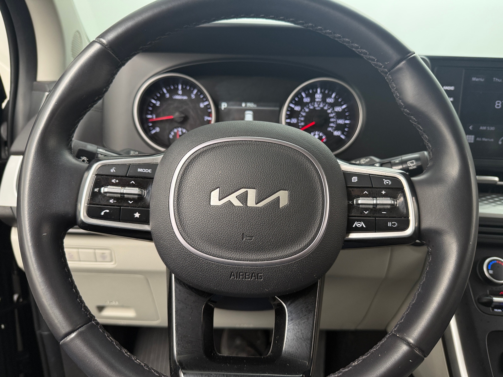 Thumbnail: 2024 Kia Carnival - 4