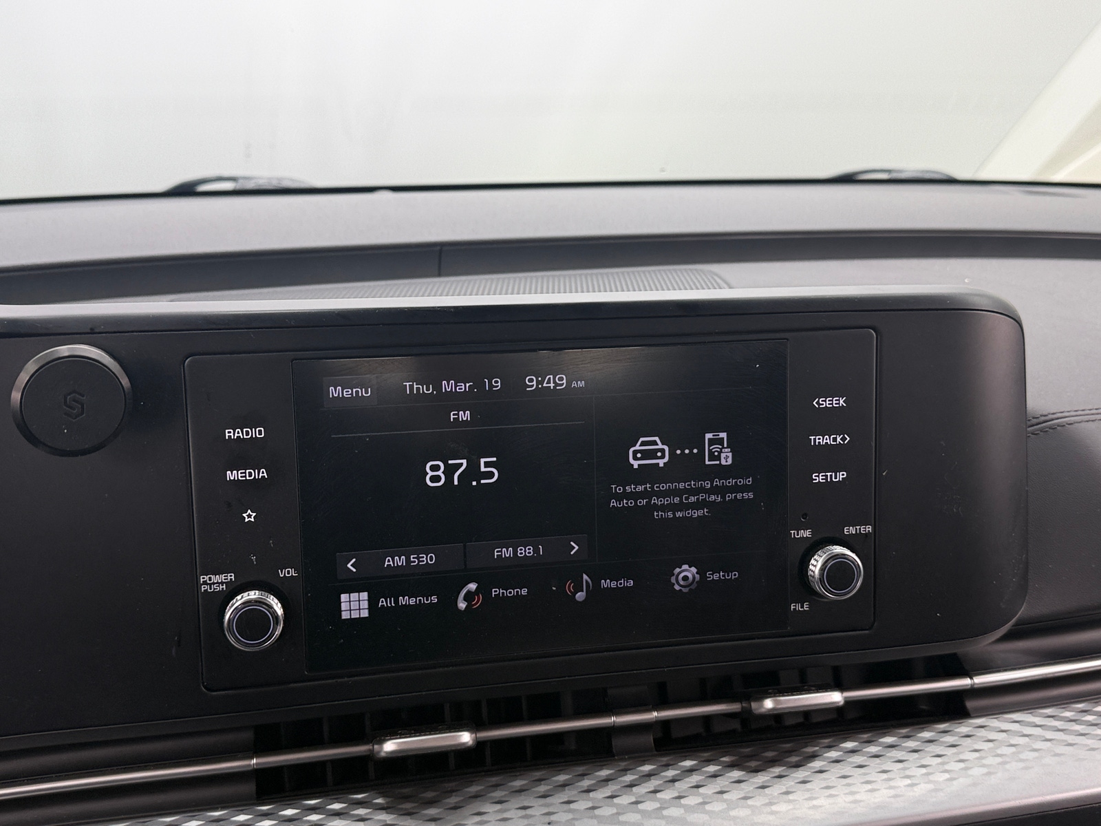 Thumbnail: 2024 Kia Carnival - 3