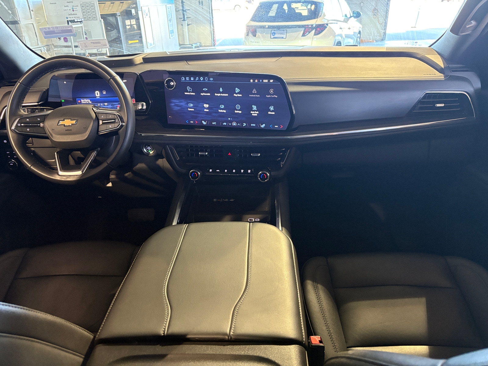 Thumbnail: 2025 Chevrolet Tahoe - 2