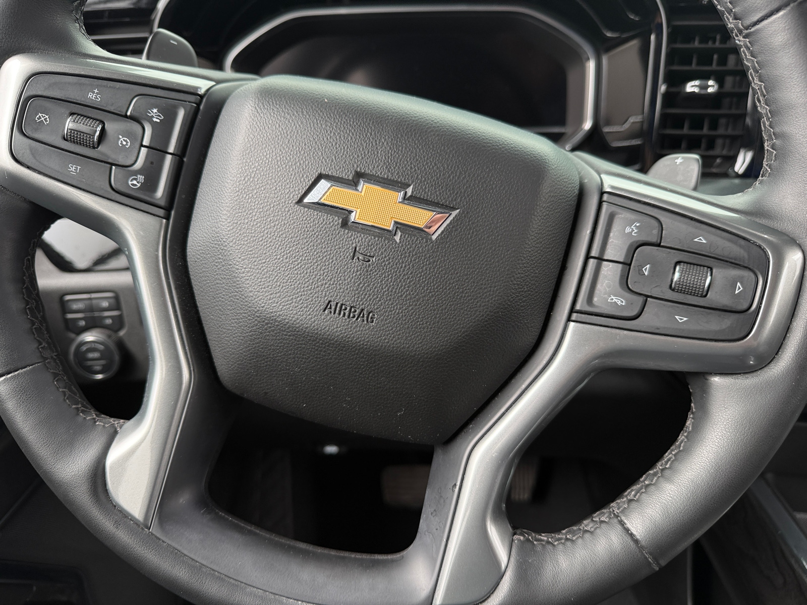 Thumbnail: 2023 Chevrolet Silverado 1500 - 4