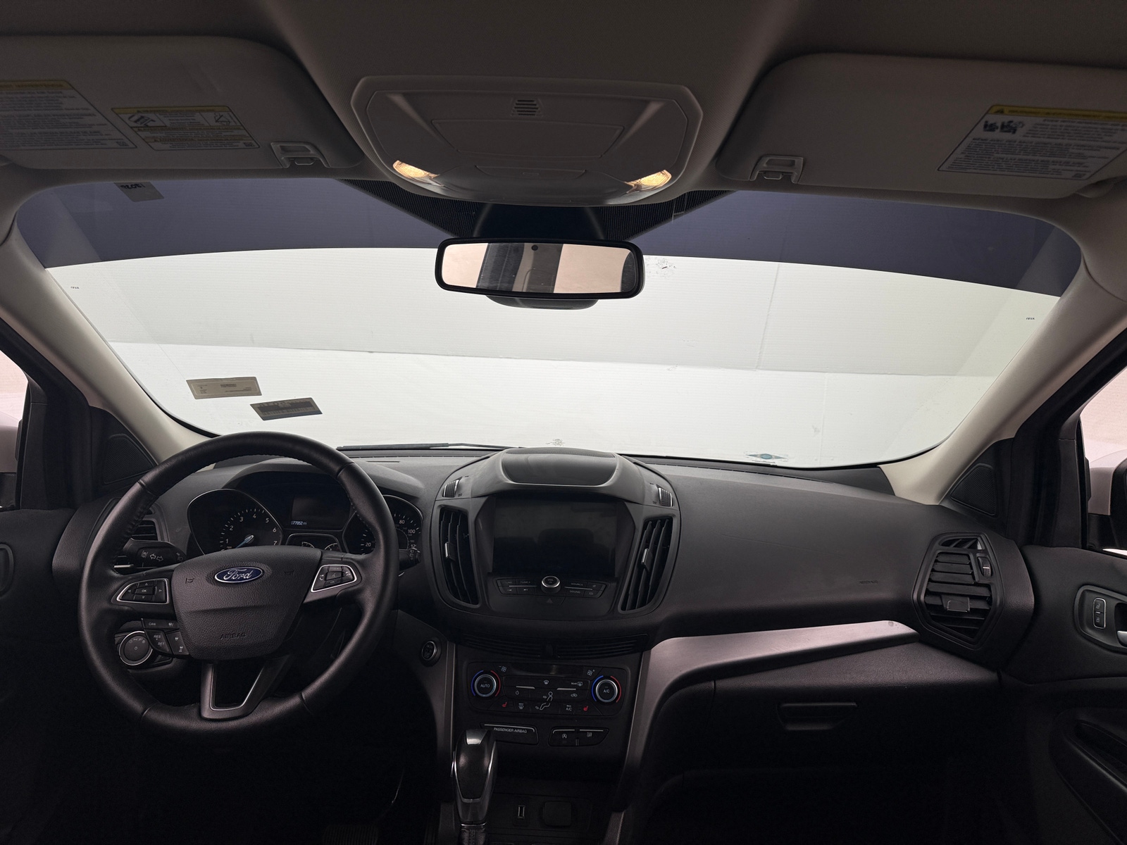 Thumbnail: 2019 Ford Escape - 3