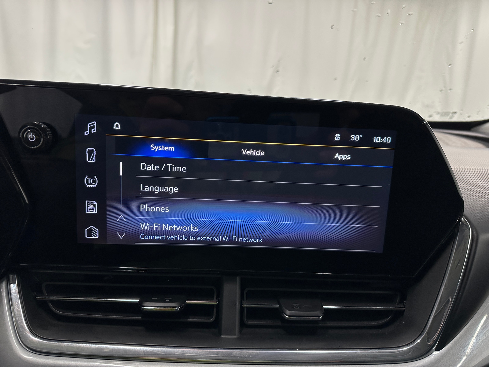 Thumbnail: 2025 Chevrolet Trax - 4