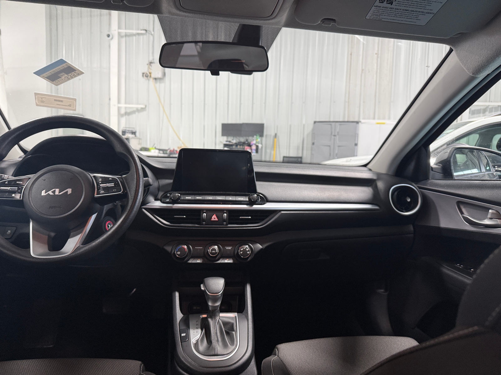 Thumbnail: 2024 Kia Forte - 3