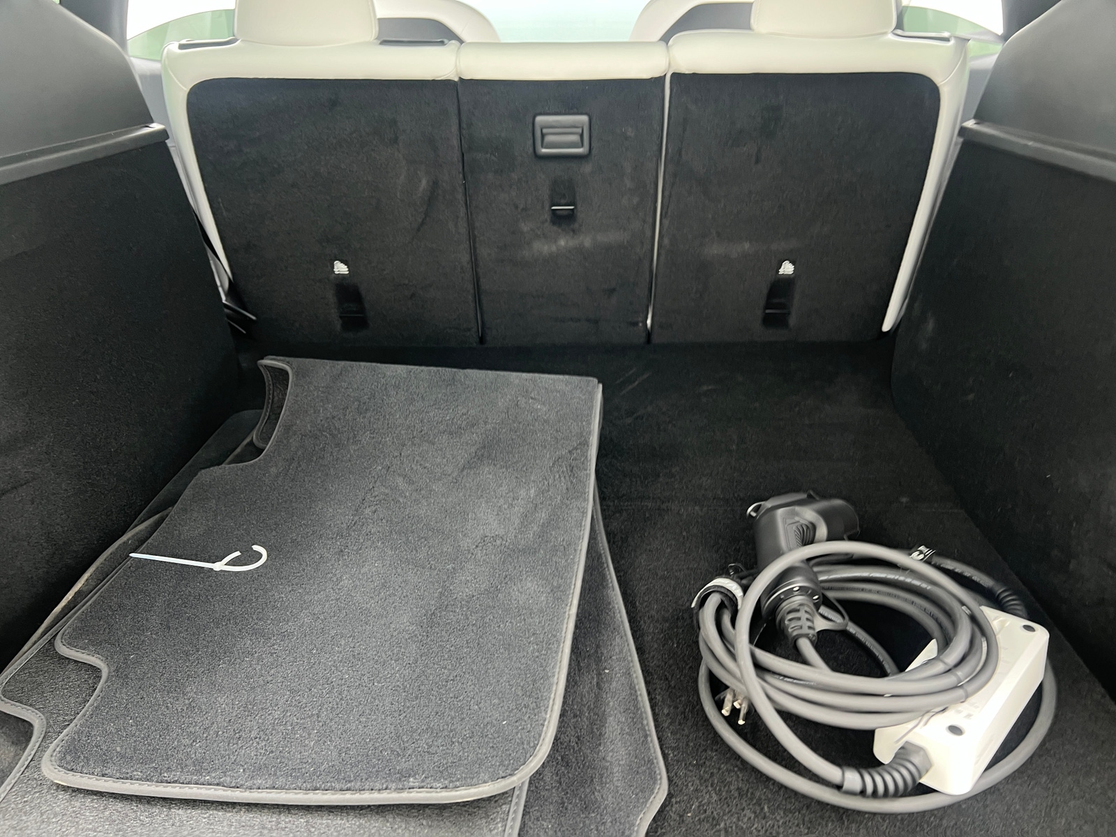 Thumbnail: 2025 Tesla Model Y - 6