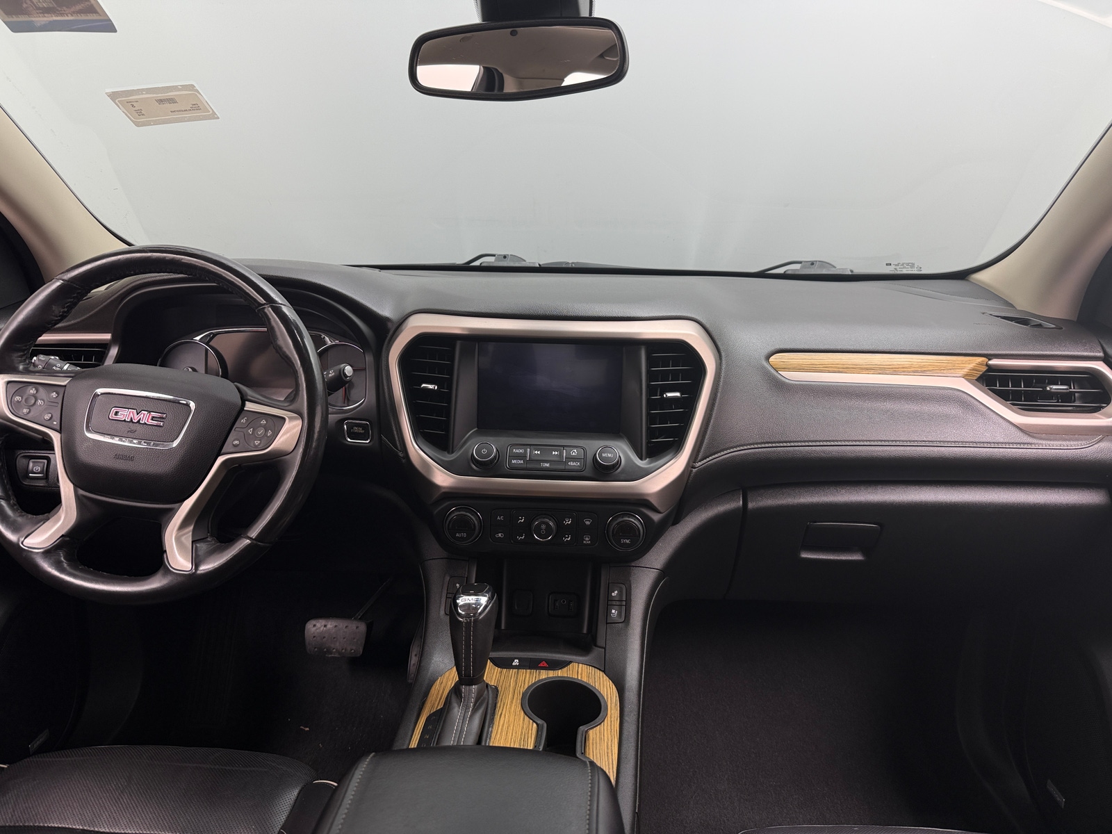 Thumbnail: 2018 GMC Acadia - 2
