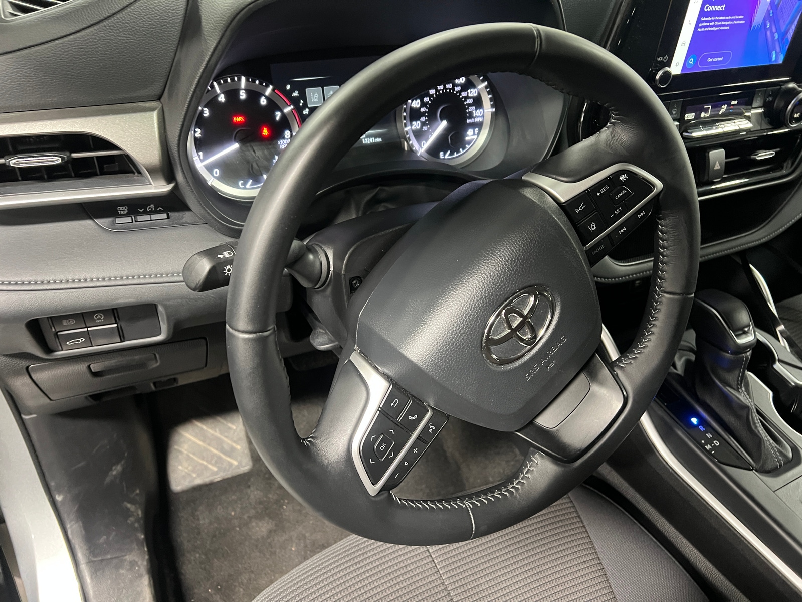 Thumbnail: 2025 Toyota Highlander - 5