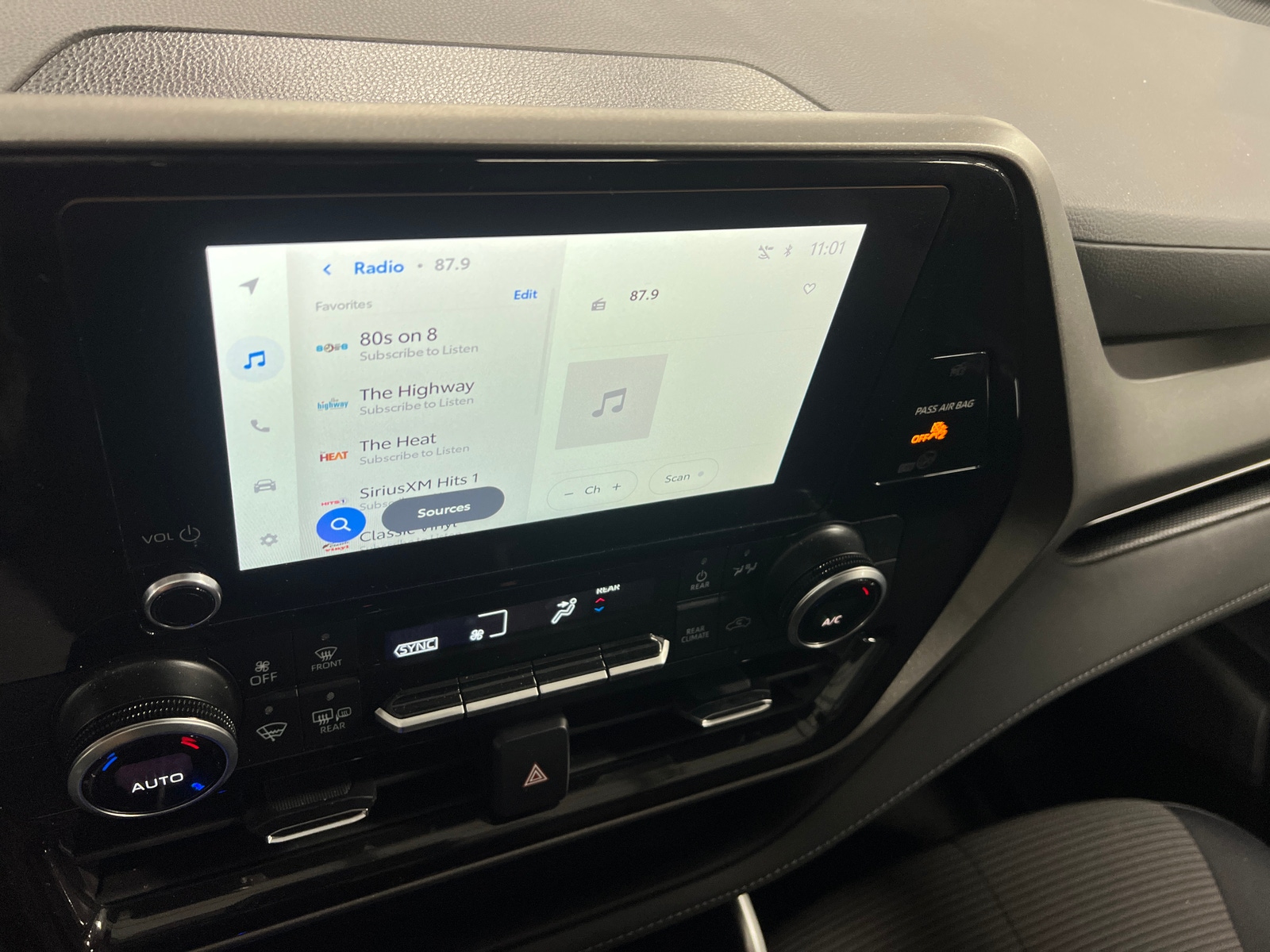 Thumbnail: 2025 Toyota Highlander - 4