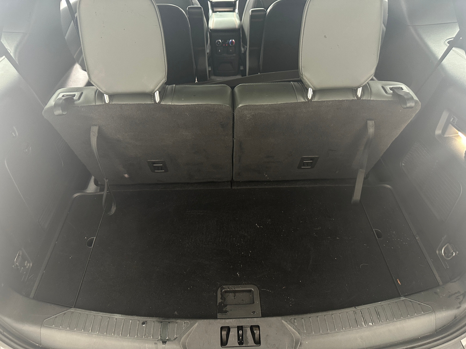 Thumbnail: 2022 Ford Explorer - 6