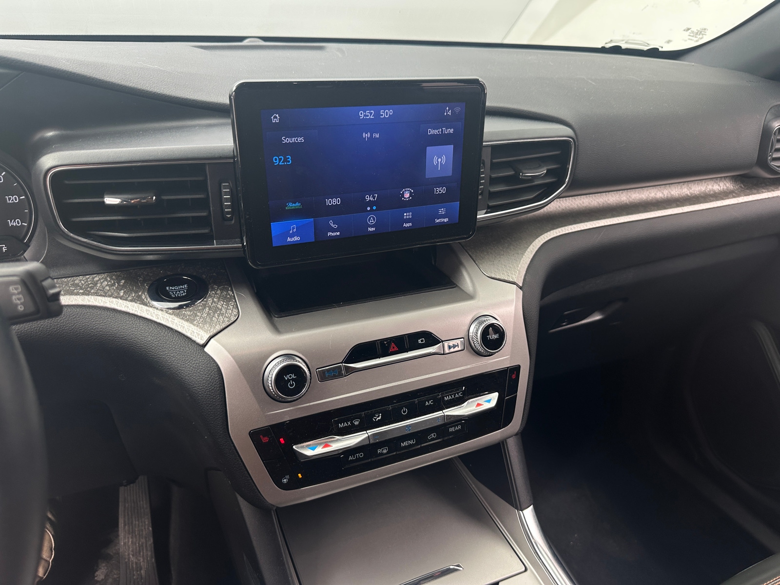 Thumbnail: 2022 Ford Explorer - 3