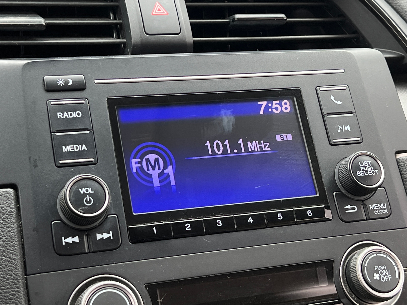 Thumbnail: 2016 Honda Civic - 4