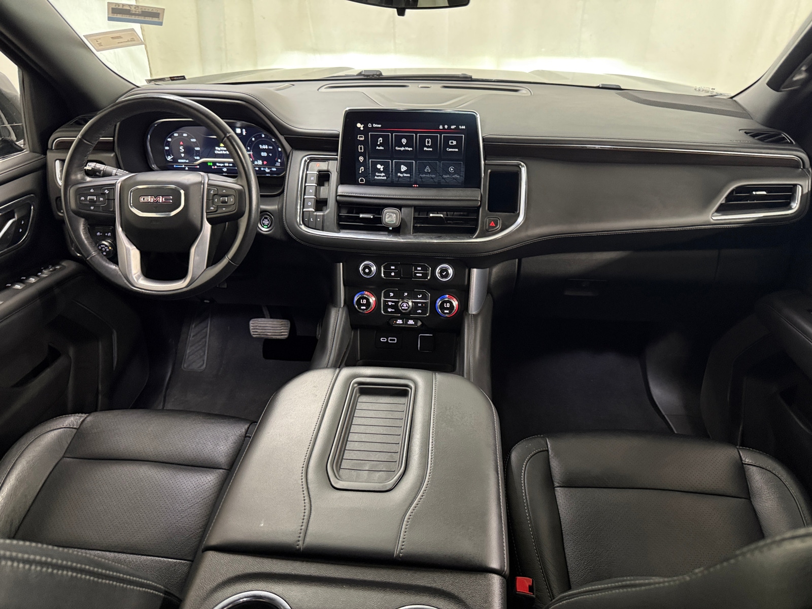 Thumbnail: 2023 GMC Yukon XL - 3