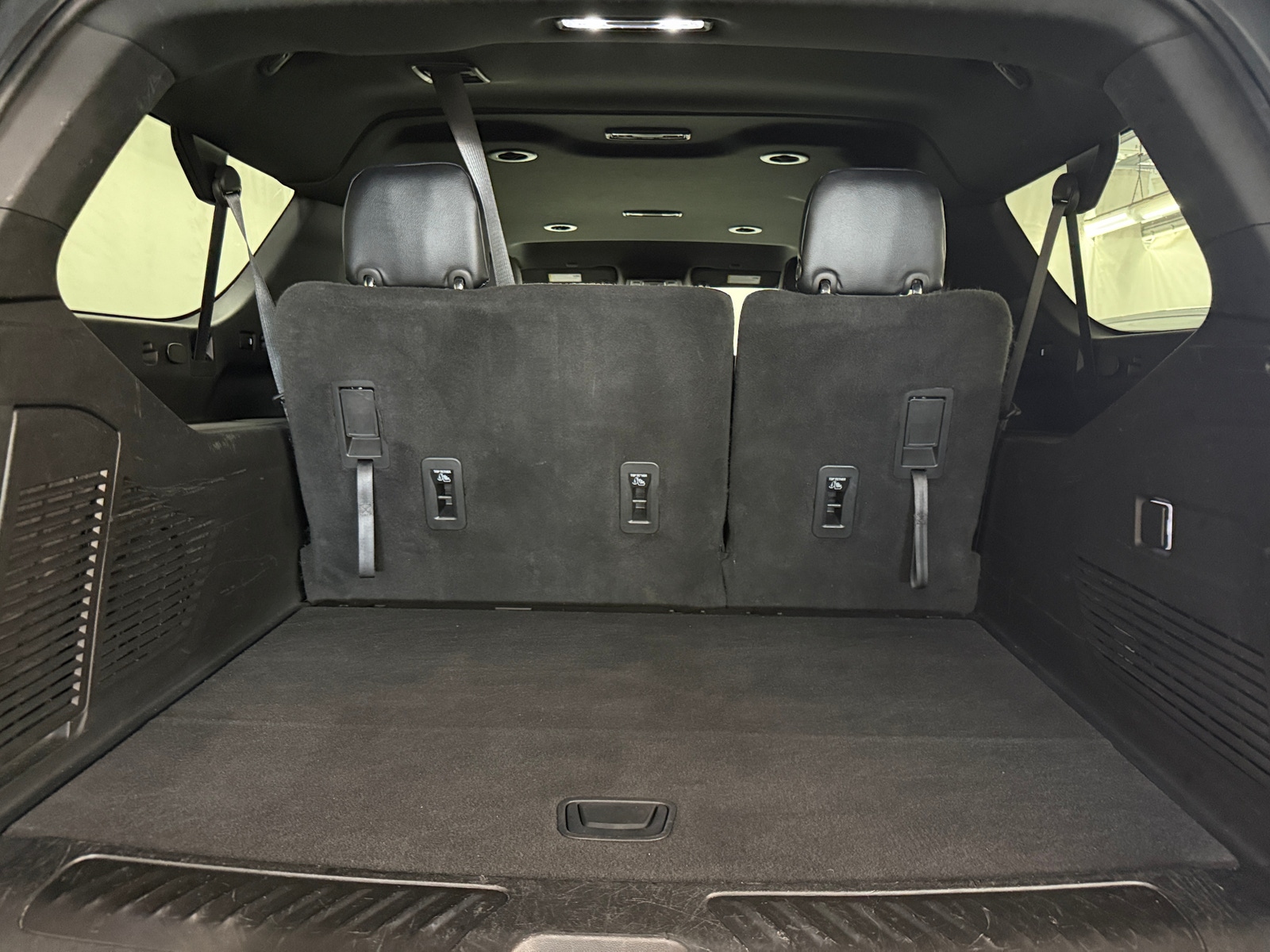 Thumbnail: 2023 GMC Yukon XL - 7