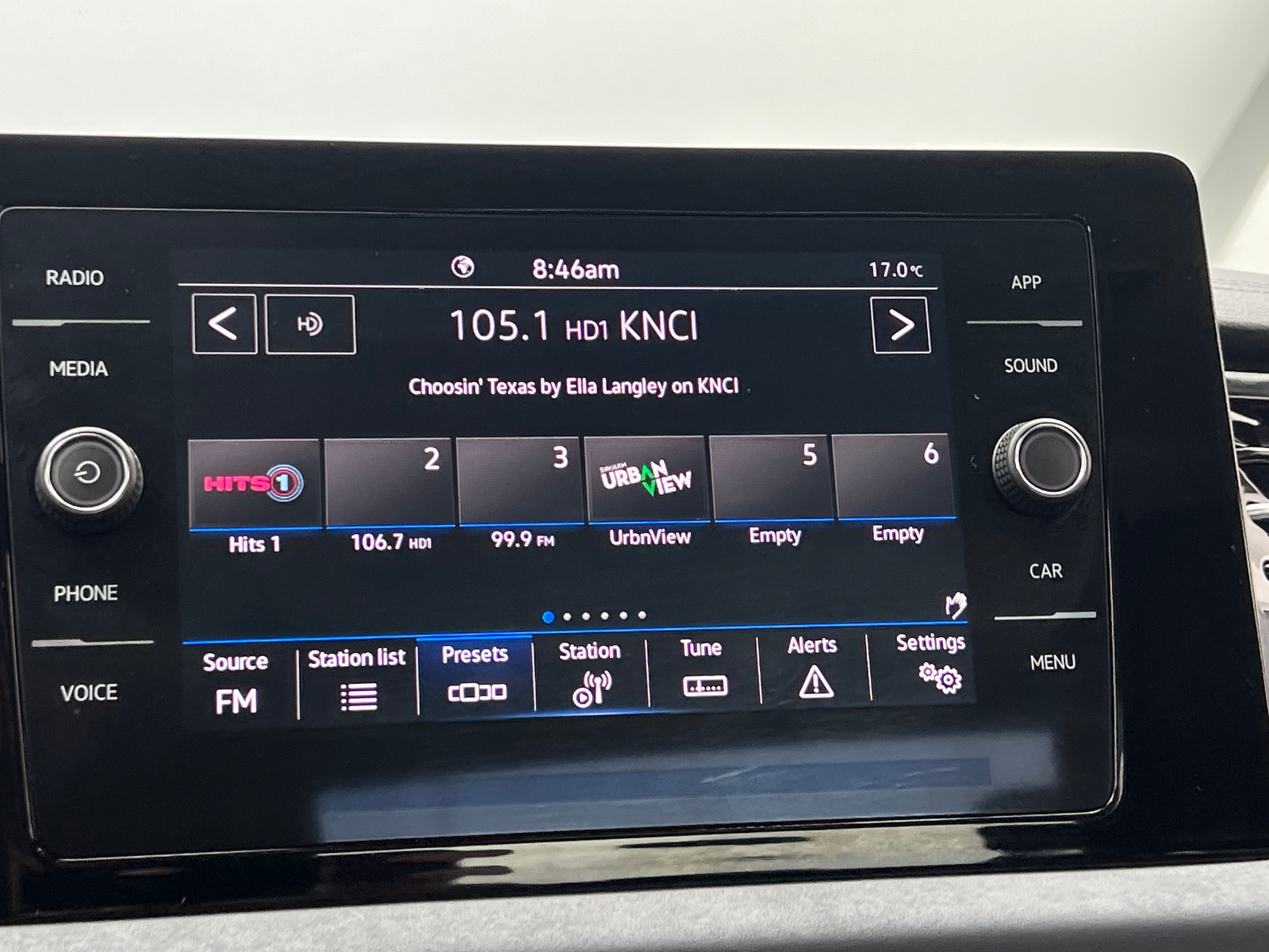 Thumbnail: 2025 Volkswagen Jetta - 3