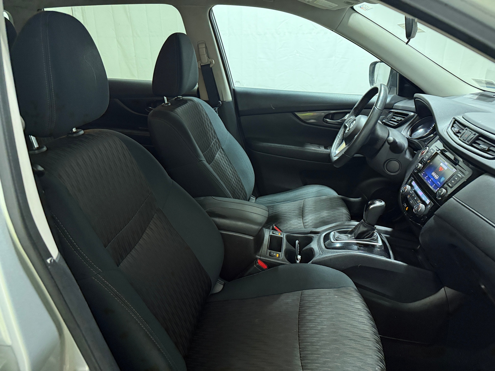 Thumbnail: 2018 Nissan Rogue - 2