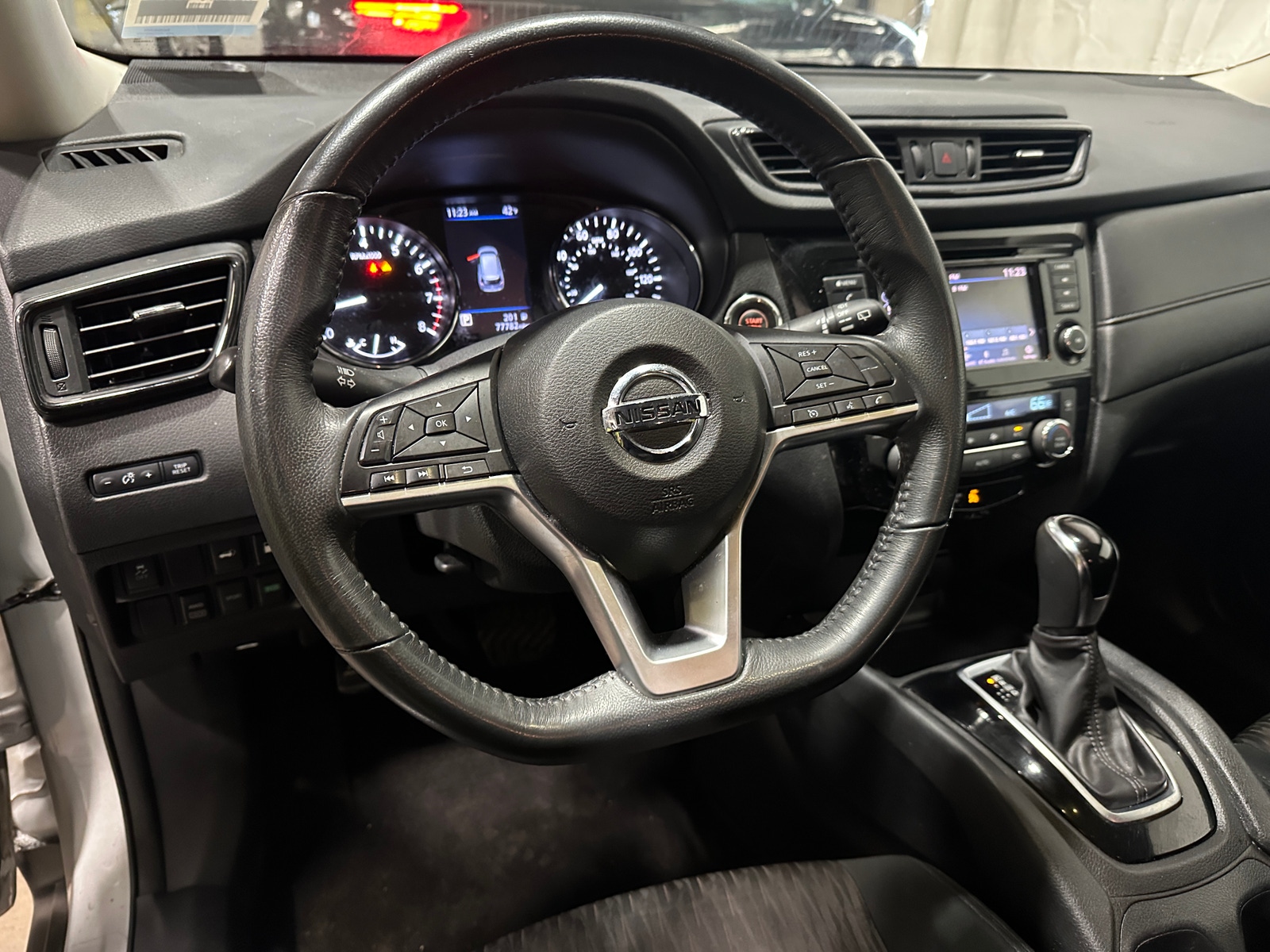 Thumbnail: 2018 Nissan Rogue - 5