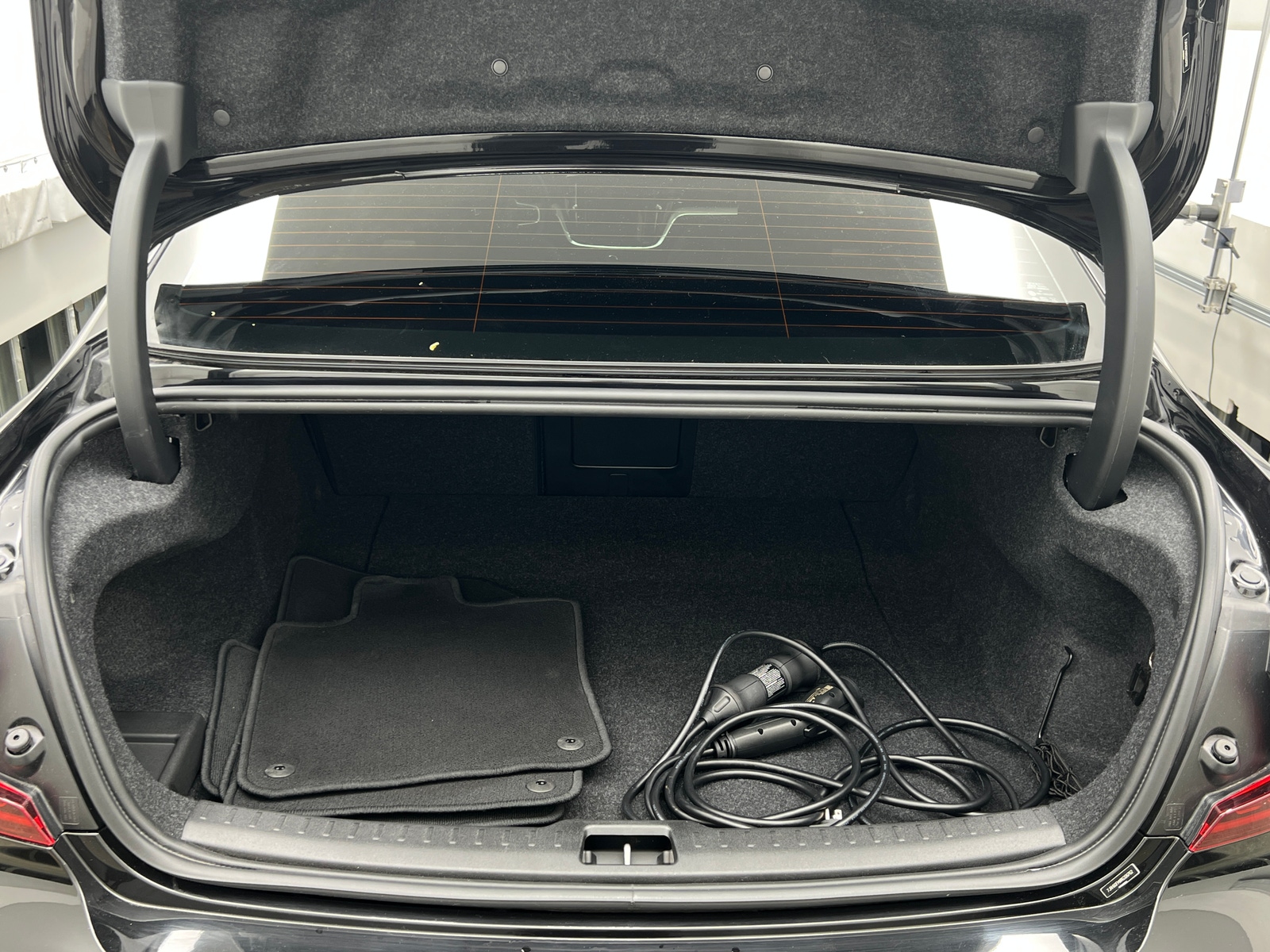 Thumbnail: 2024 Volvo S60 - 6