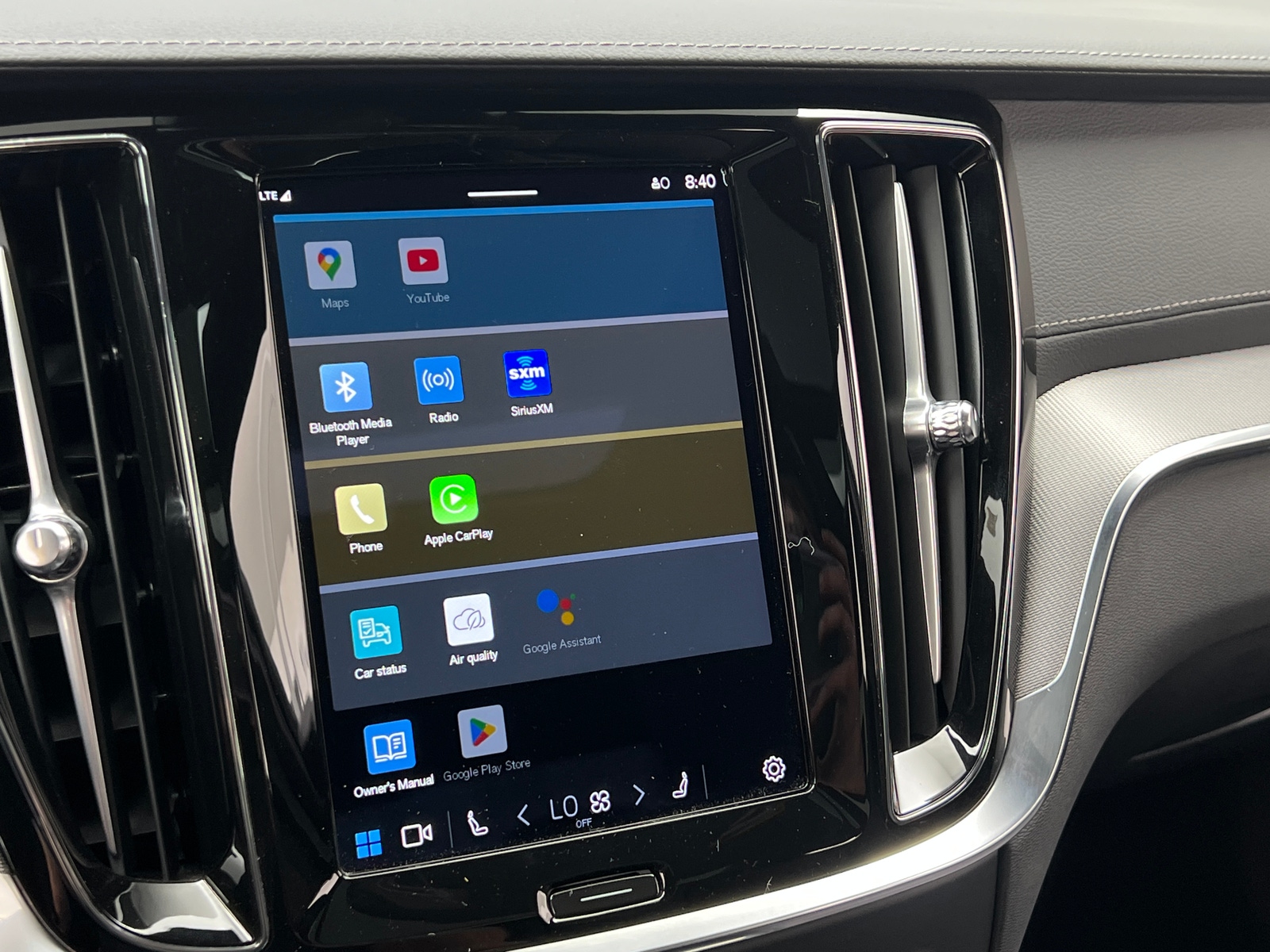 Thumbnail: 2024 Volvo S60 - 3