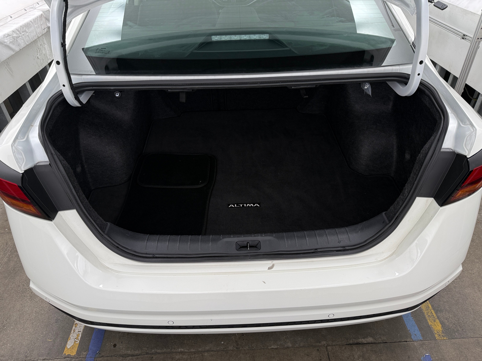 Thumbnail: 2025 Nissan Altima - 7