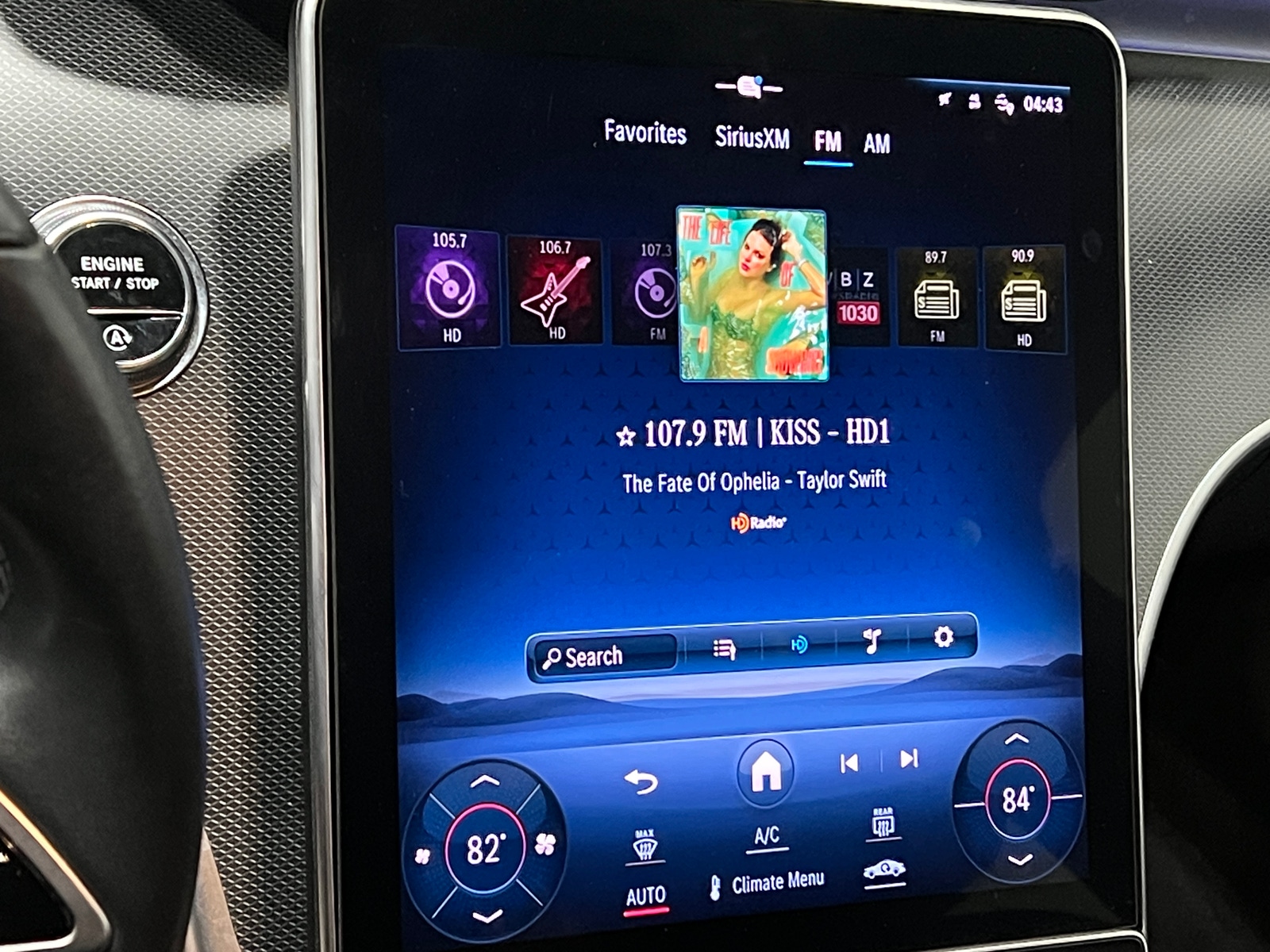 Thumbnail: 2024 Mercedes-Benz C-Class - 3