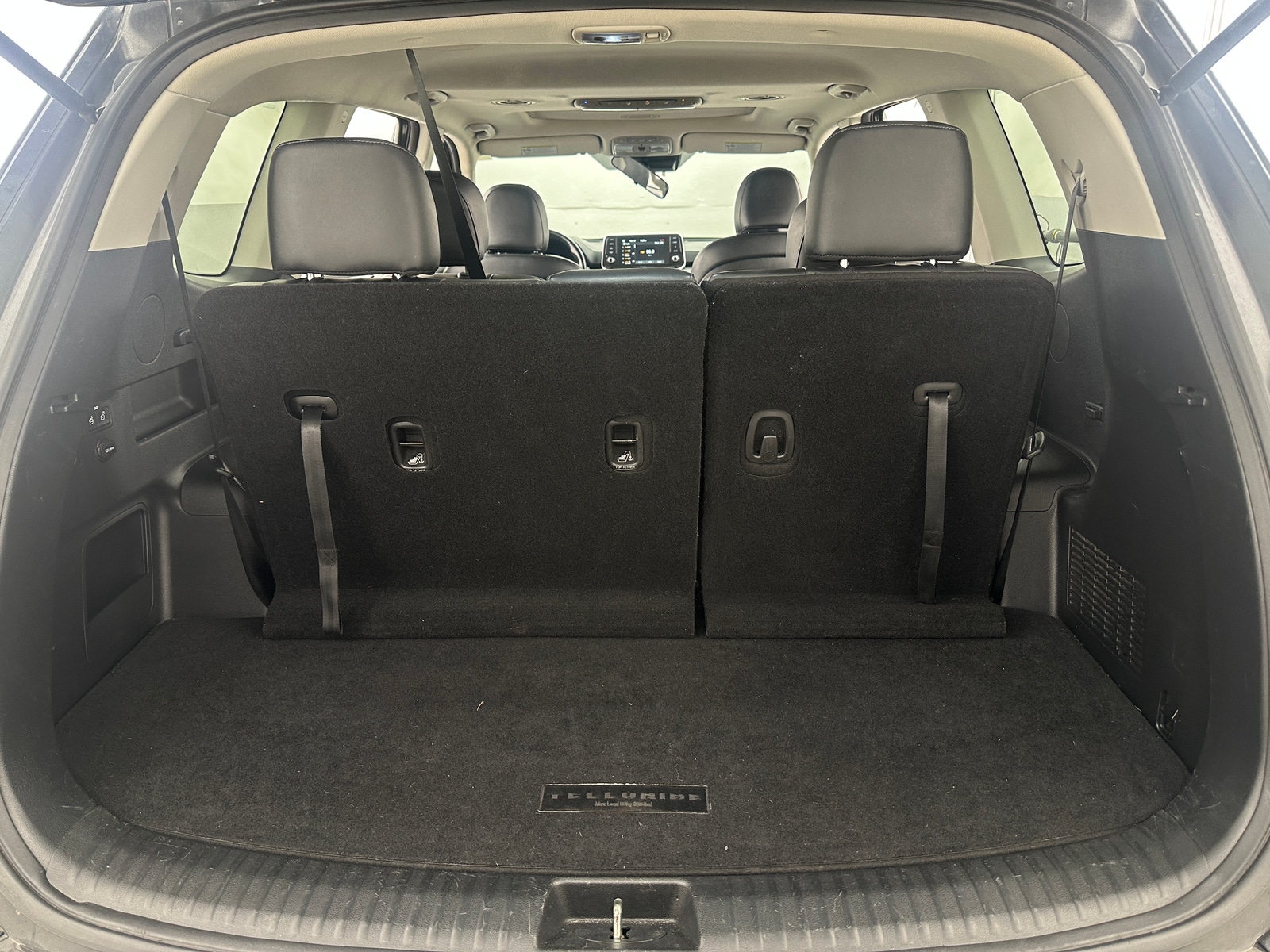 Thumbnail: 2020 Kia Telluride - 6