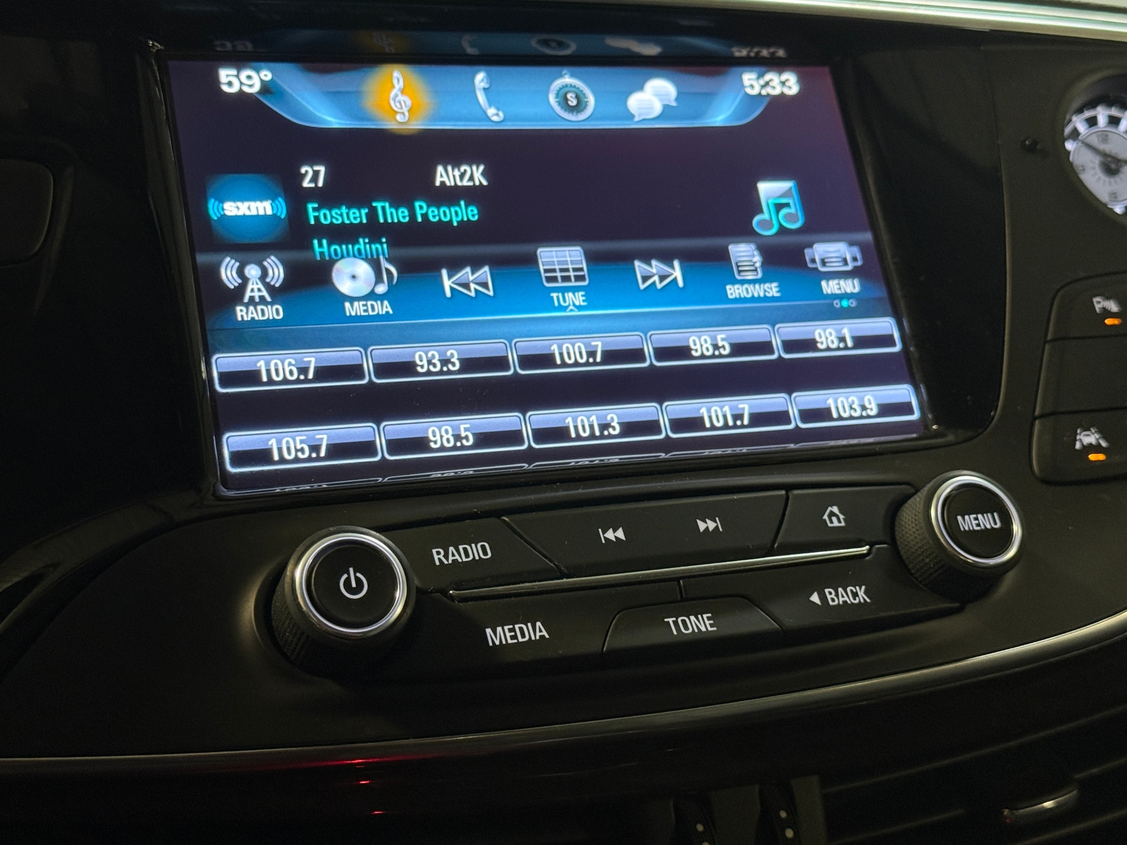 Thumbnail: 2019 Buick Envision - 3