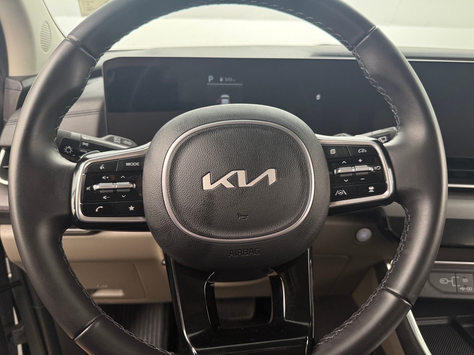Thumbnail: 2025 Kia Carnival - 4
