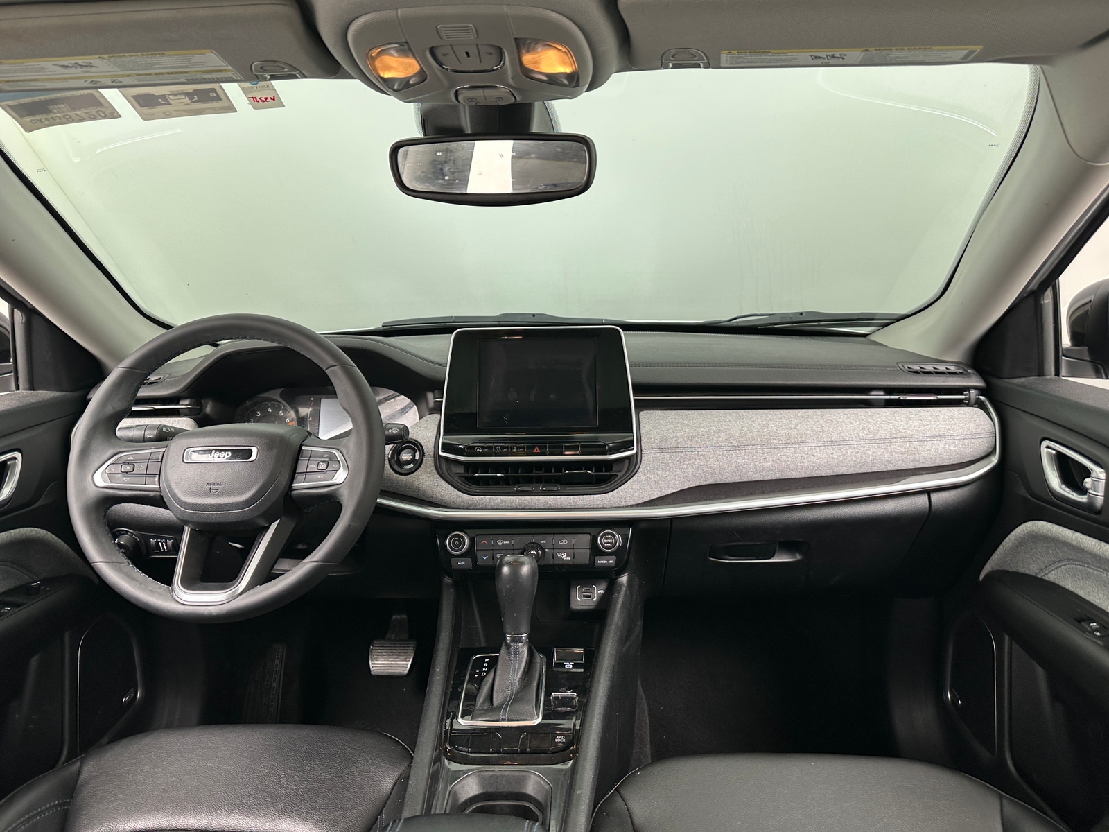 Thumbnail: 2022 Jeep Compass - 3