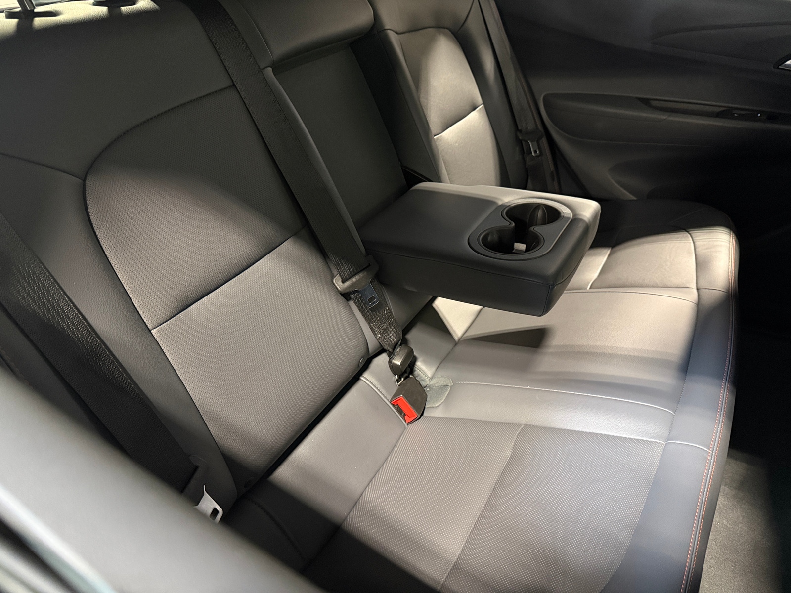 Thumbnail: 2018 Chevrolet Bolt EV - 5