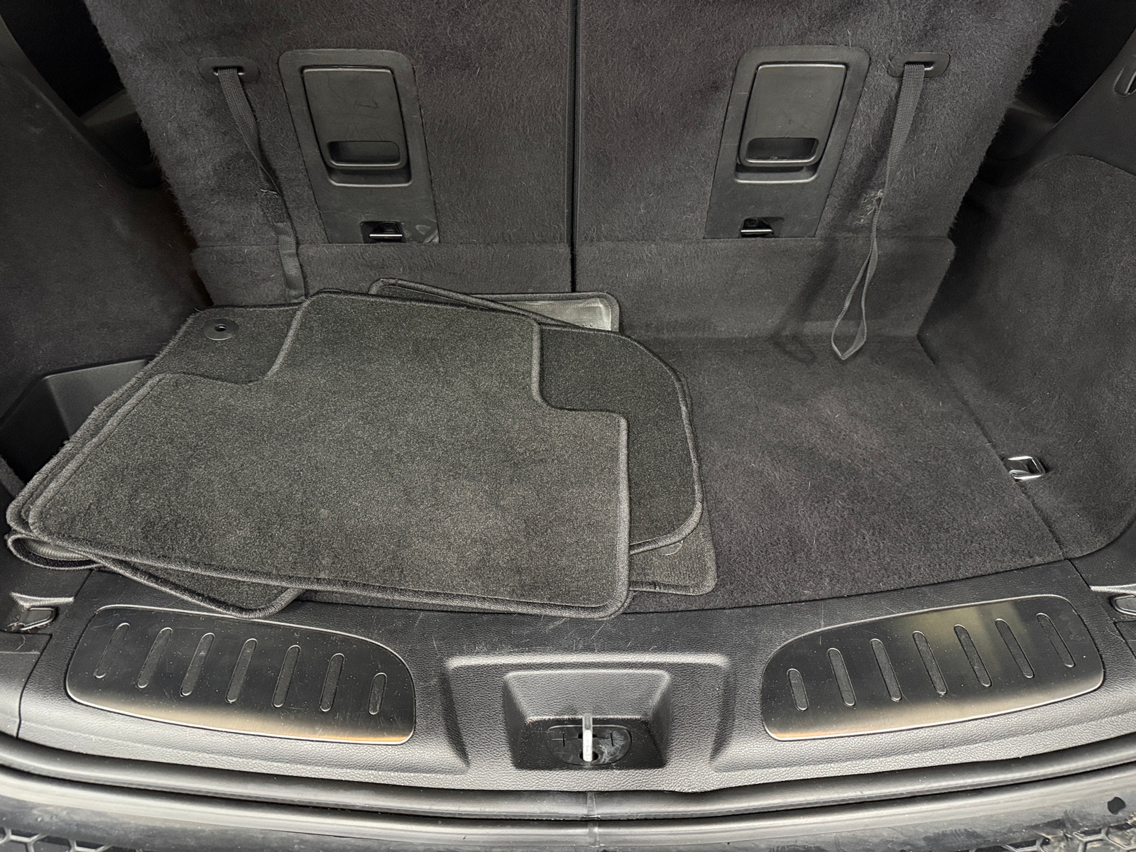 Thumbnail: 2022 Dodge Durango - 6