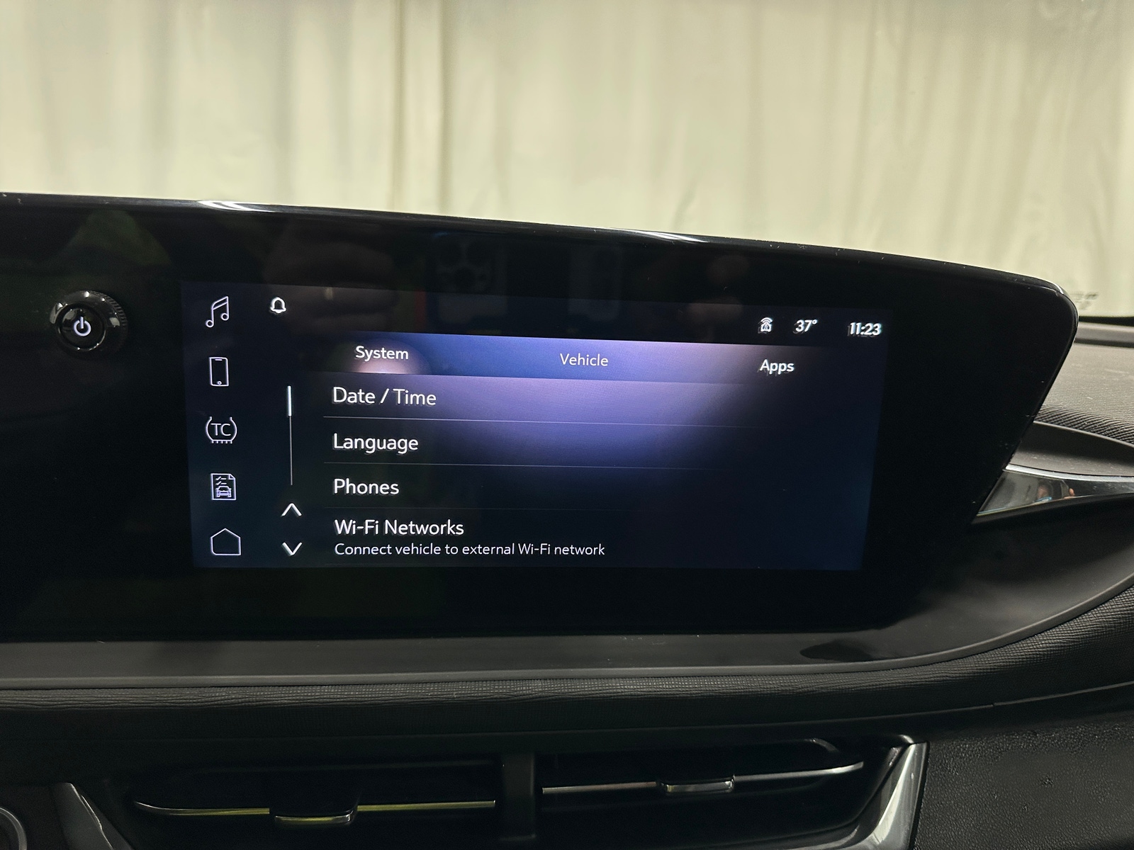 Thumbnail: 2025 Buick Envista - 3