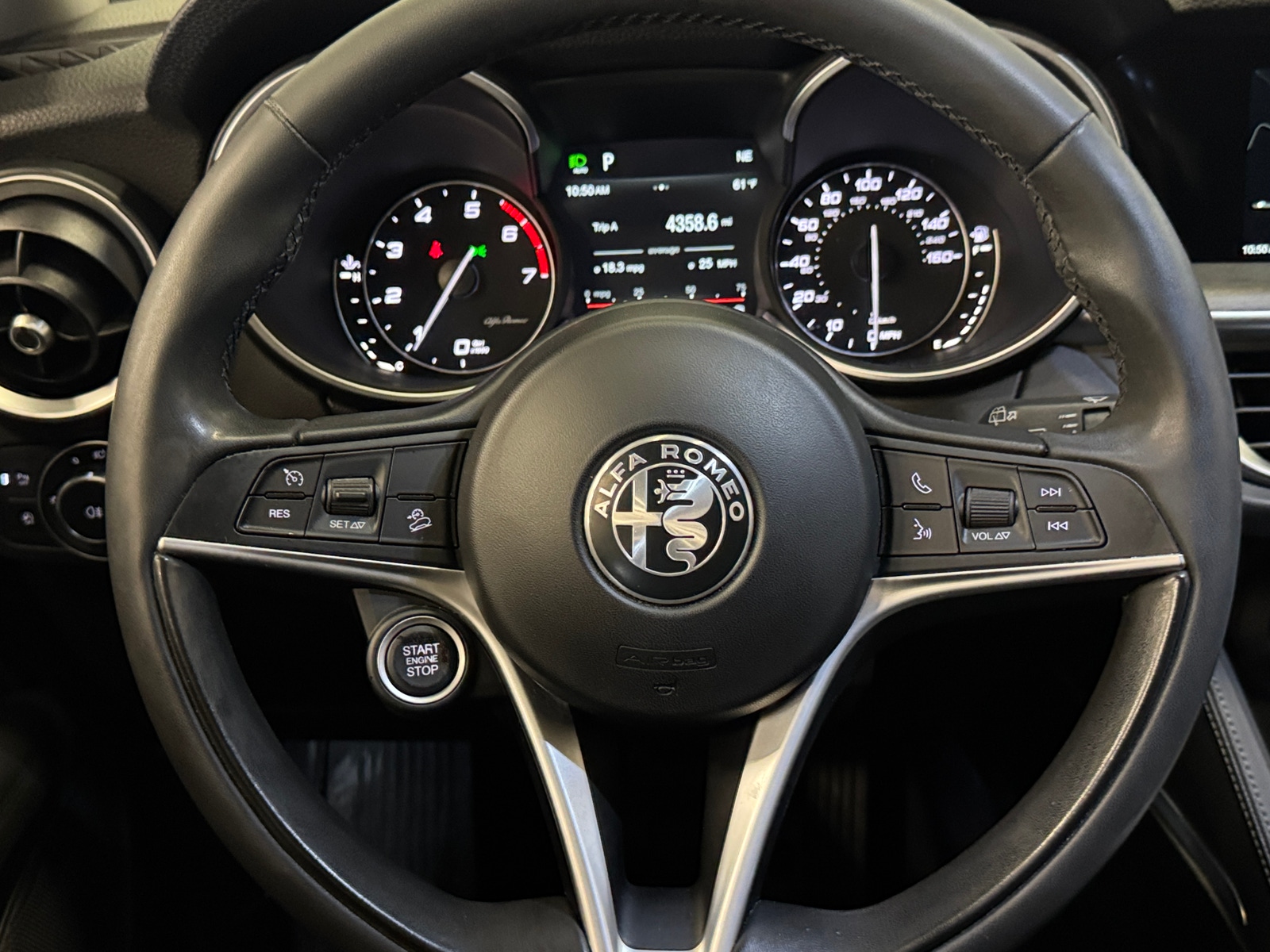 Thumbnail: 2019 Alfa Romeo Stelvio - 4