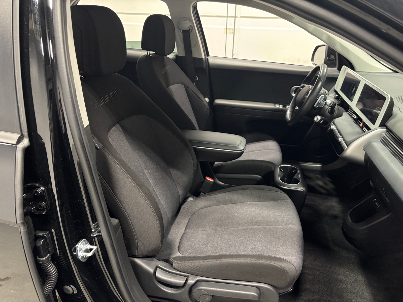 Thumbnail: 2024 Hyundai Ioniq 5 - 2