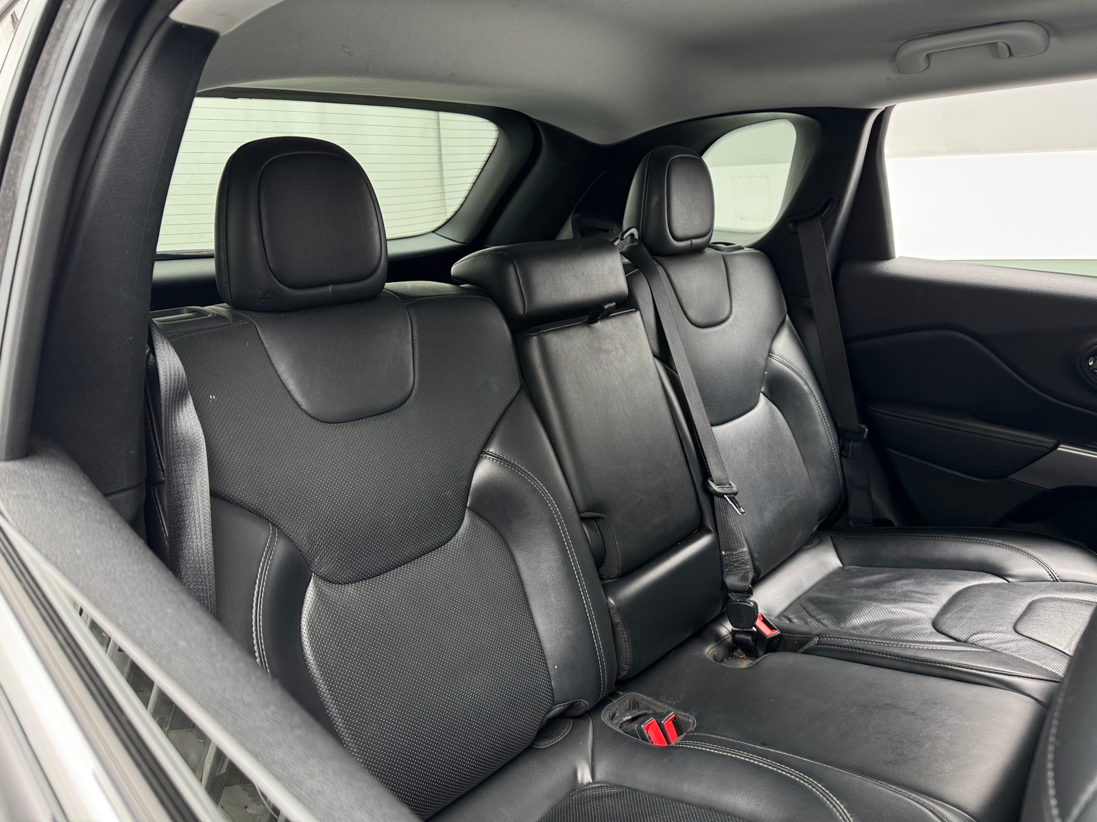 Thumbnail: 2020 Jeep Cherokee - 5