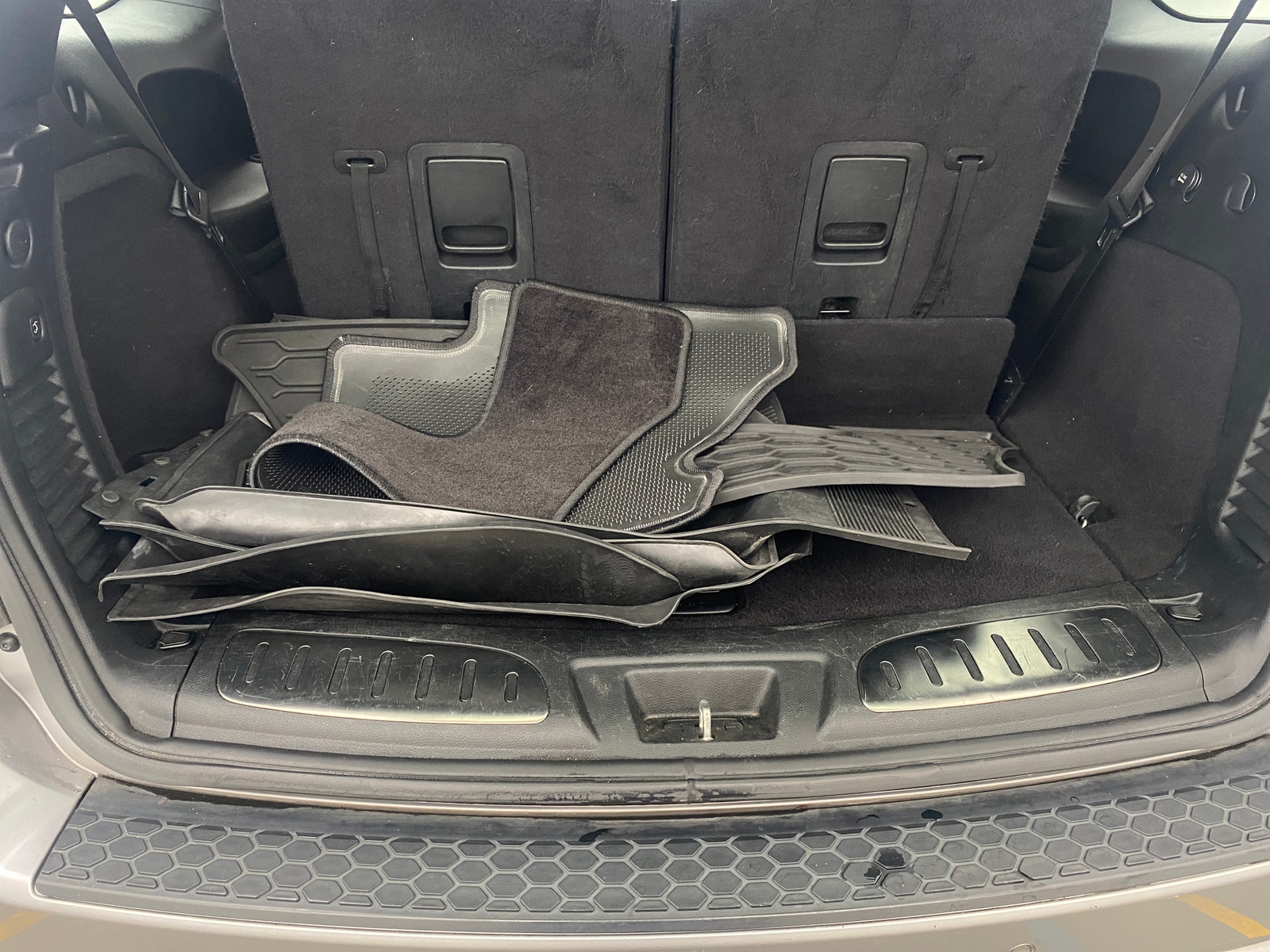 Thumbnail: 2018 Dodge Durango - 6