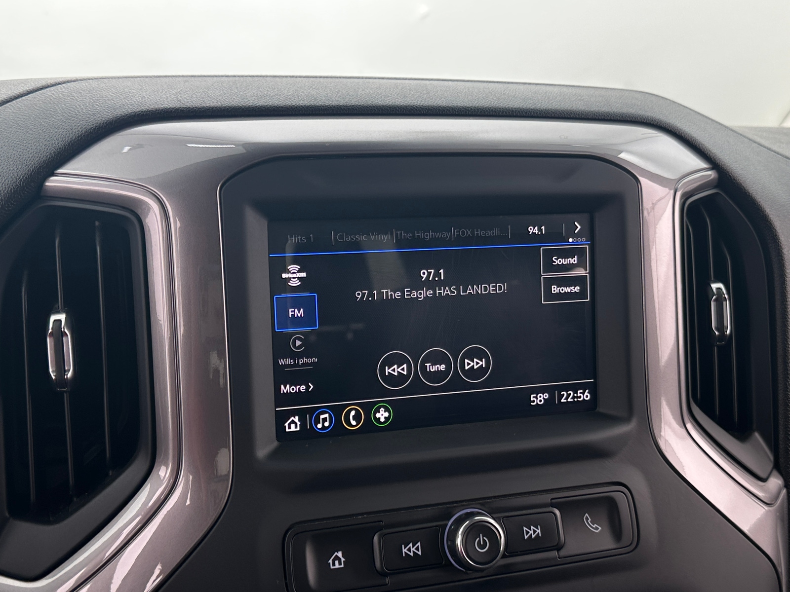 Thumbnail: 2024 Chevrolet Silverado 2500 - 4