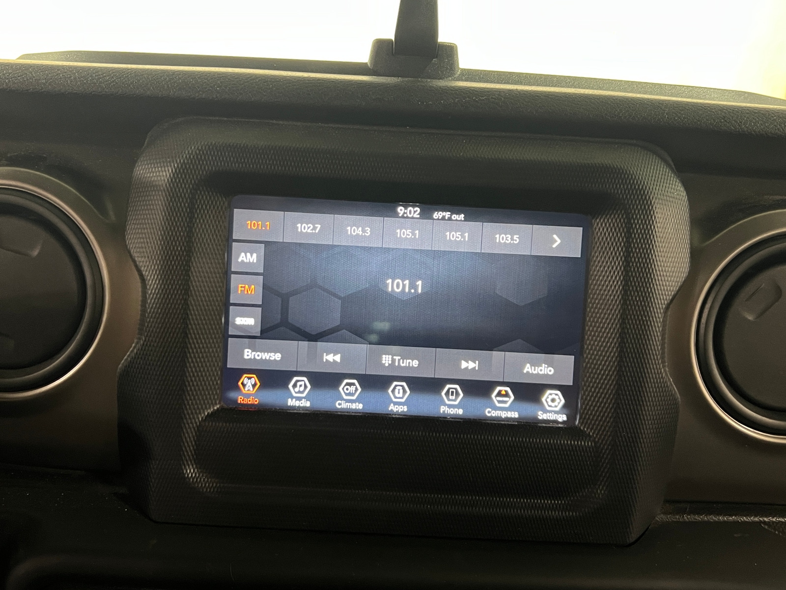 Thumbnail: 2020 Jeep Wrangler - 4