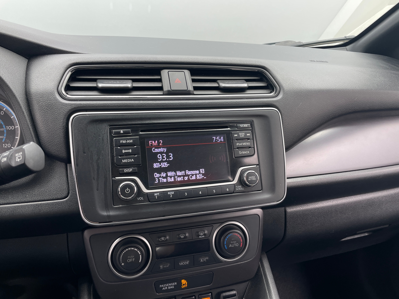 Thumbnail: 2018 Nissan Leaf - 4