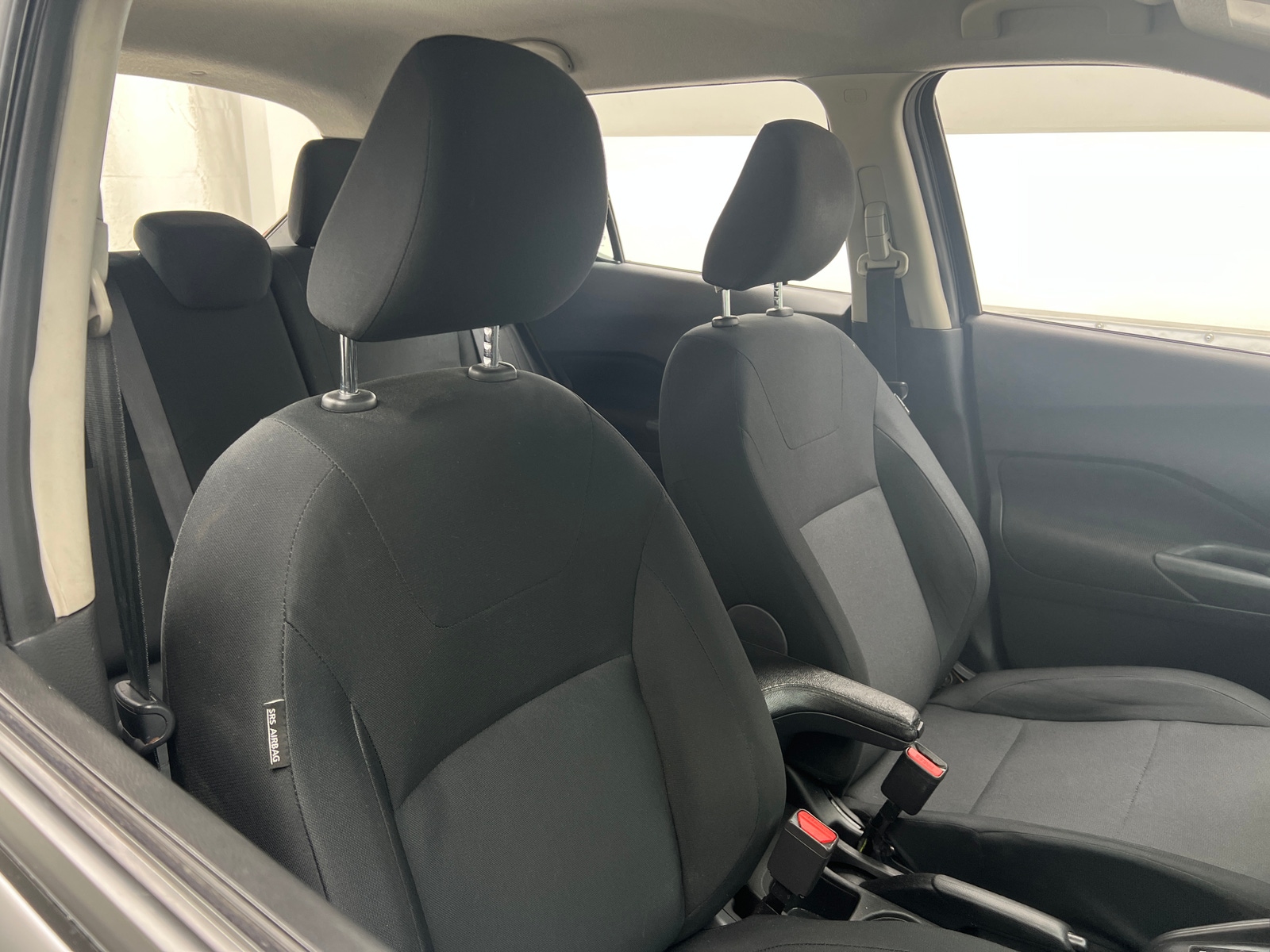 Thumbnail: 2023 Nissan Kicks - 2