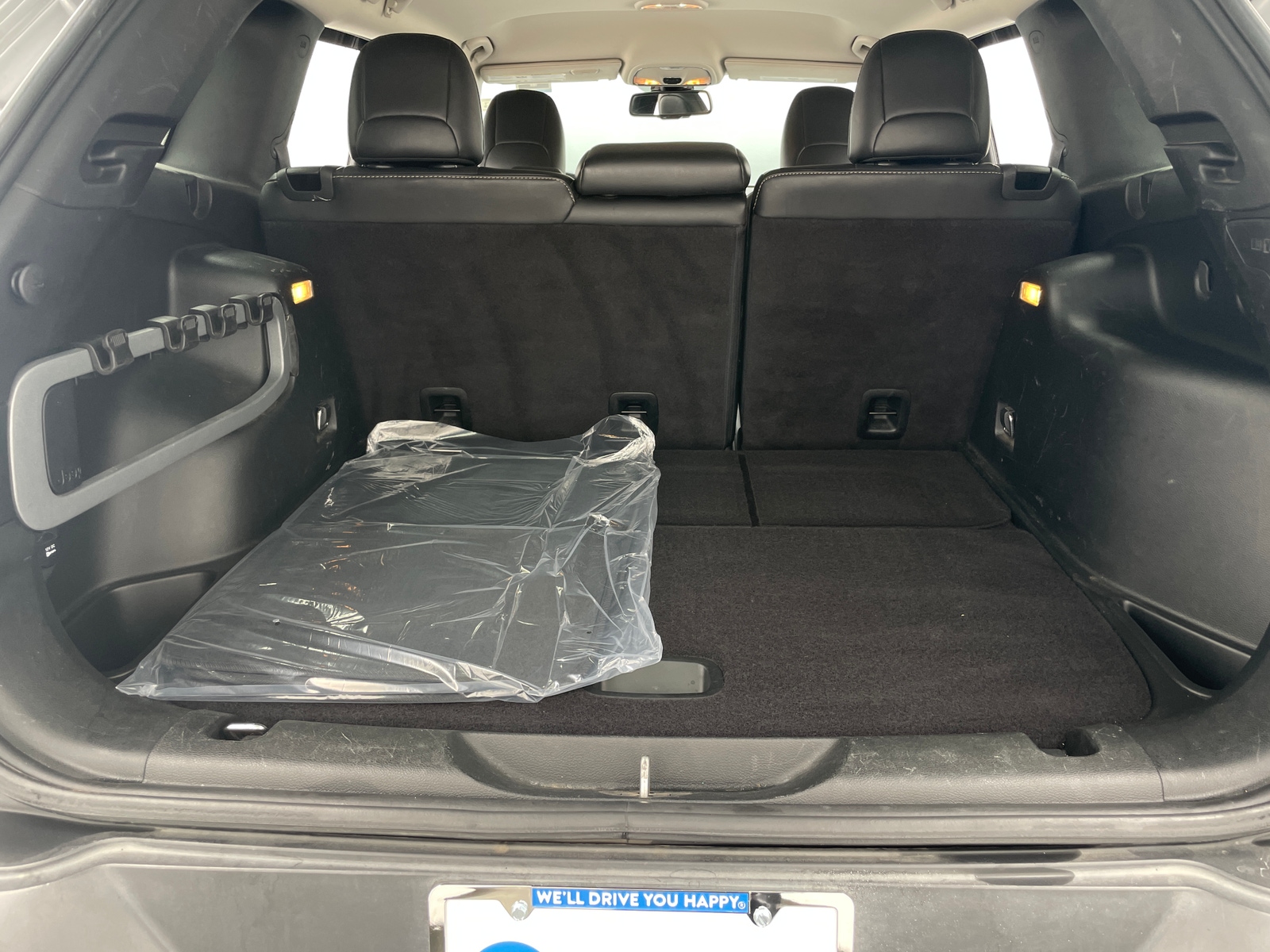 Thumbnail: 2017 Jeep Cherokee - 6