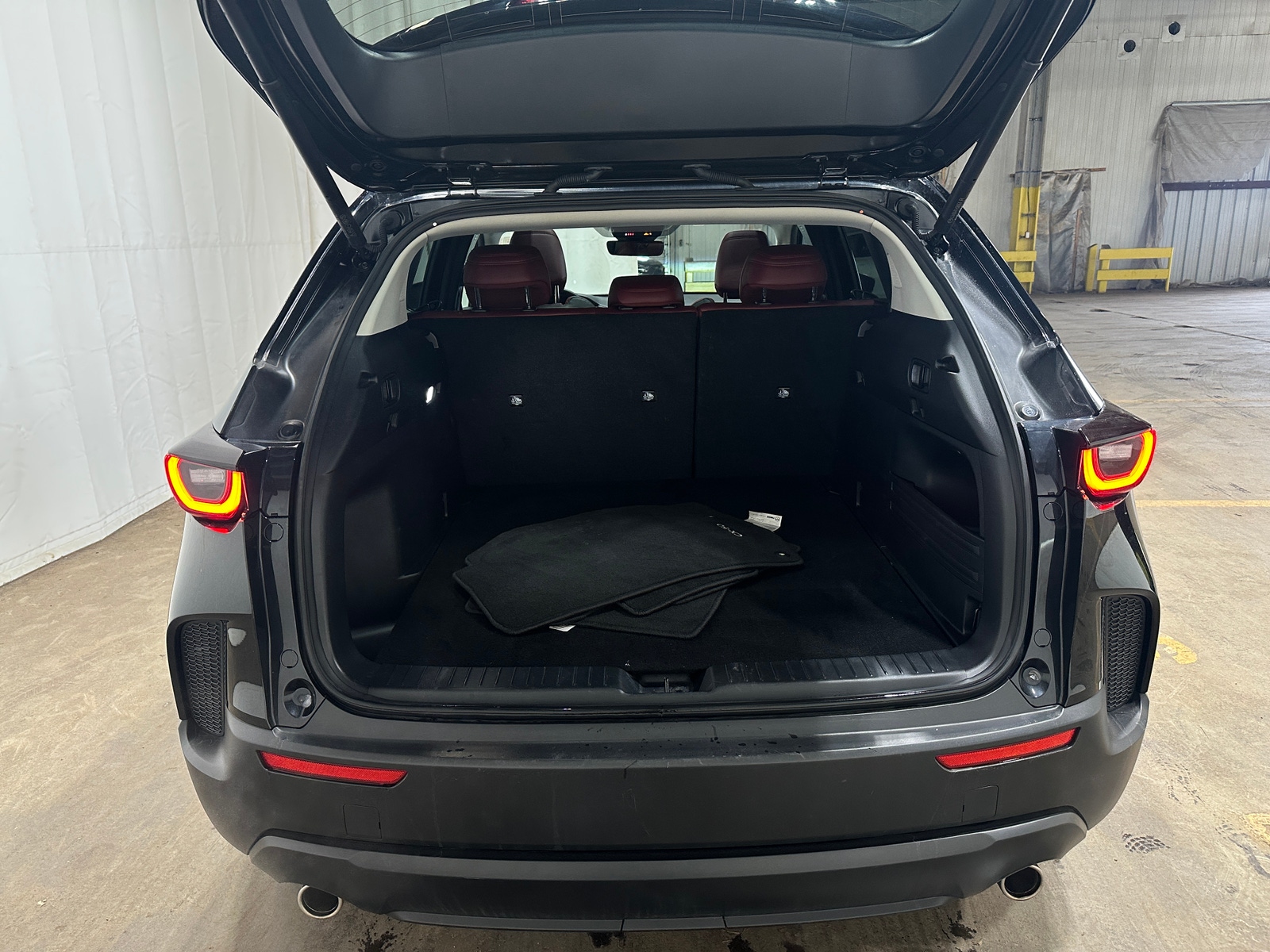 Thumbnail: 2025 Mazda CX-50 - 6